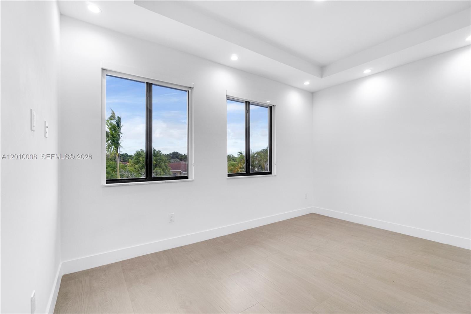 CORAL WAY CENTER AMD - Residential