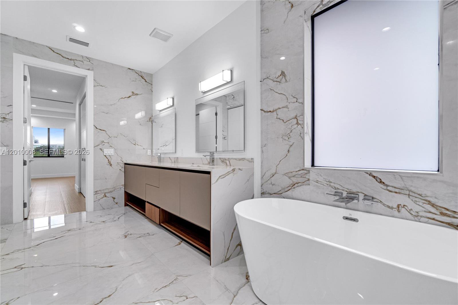 CORAL WAY CENTER AMD - Residential