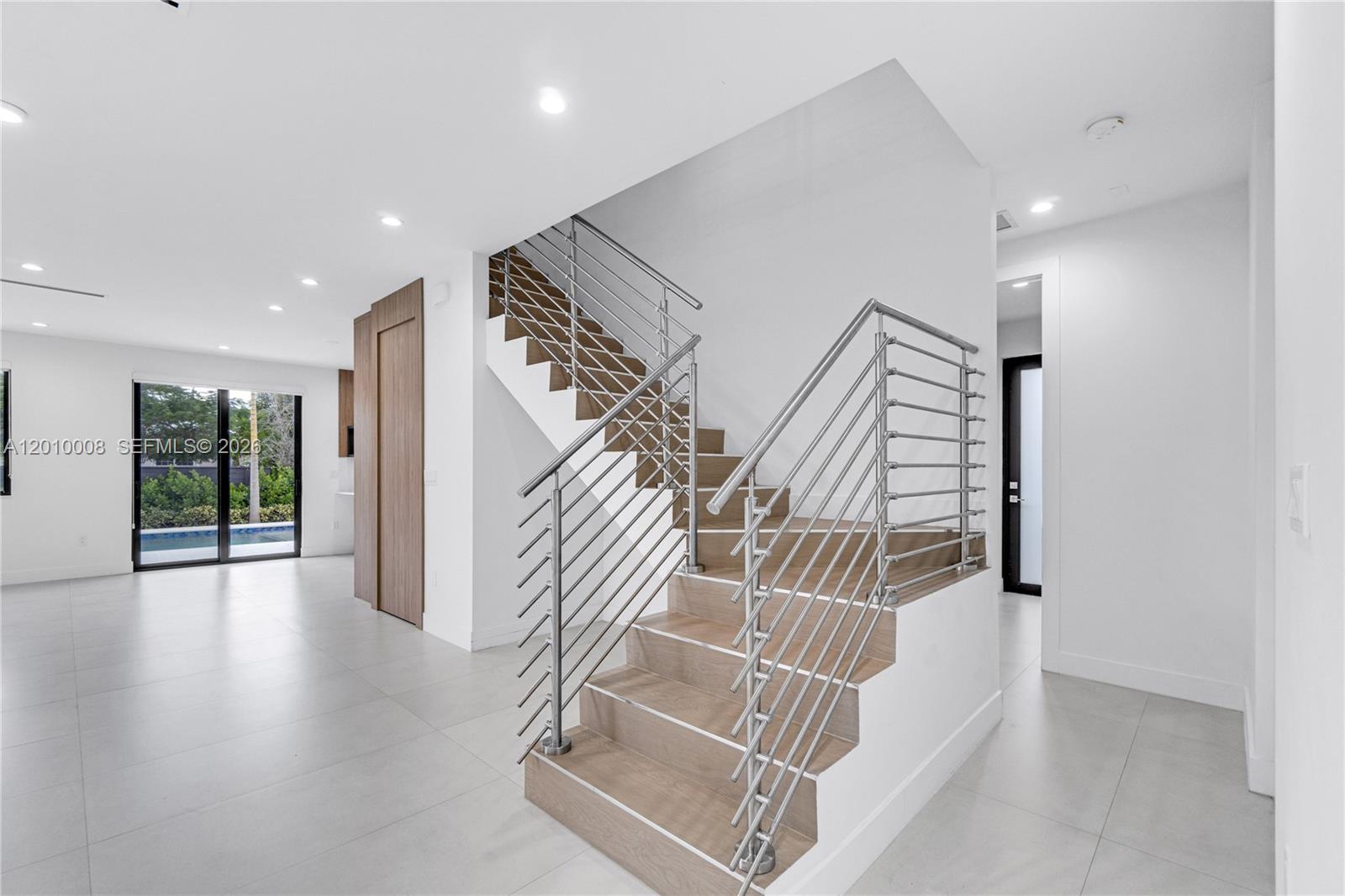 CORAL WAY CENTER AMD - Residential