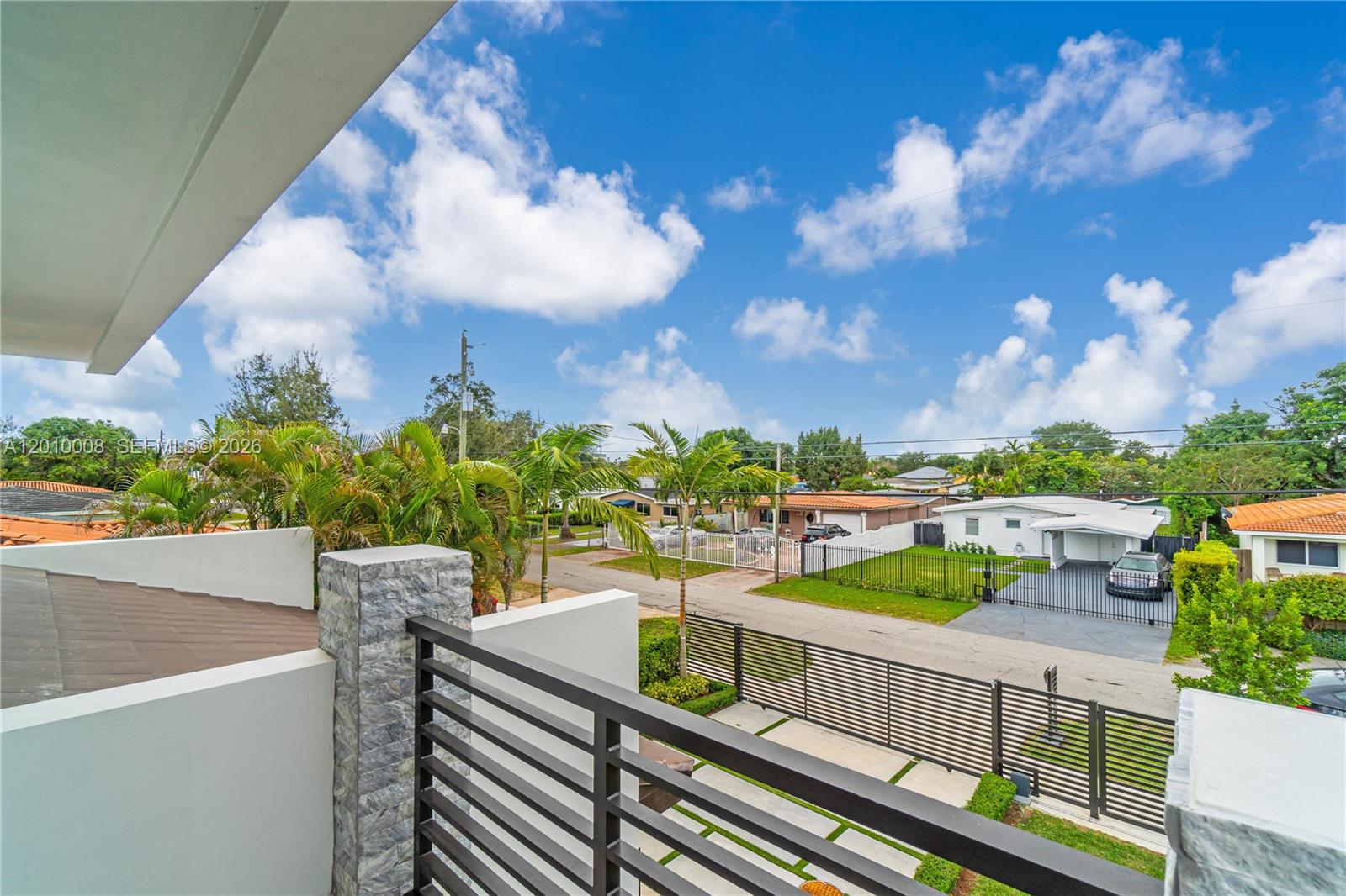 CORAL WAY CENTER AMD - Residential