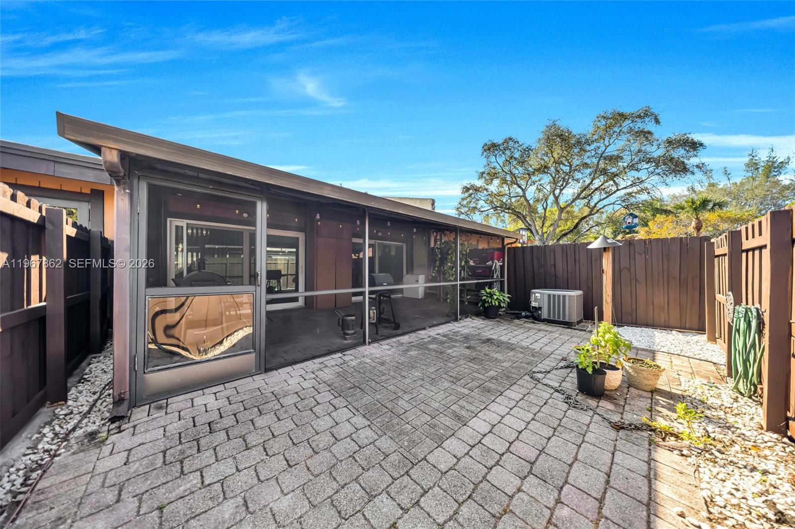 EVERGLADES SUGAR & LAND C - Residential