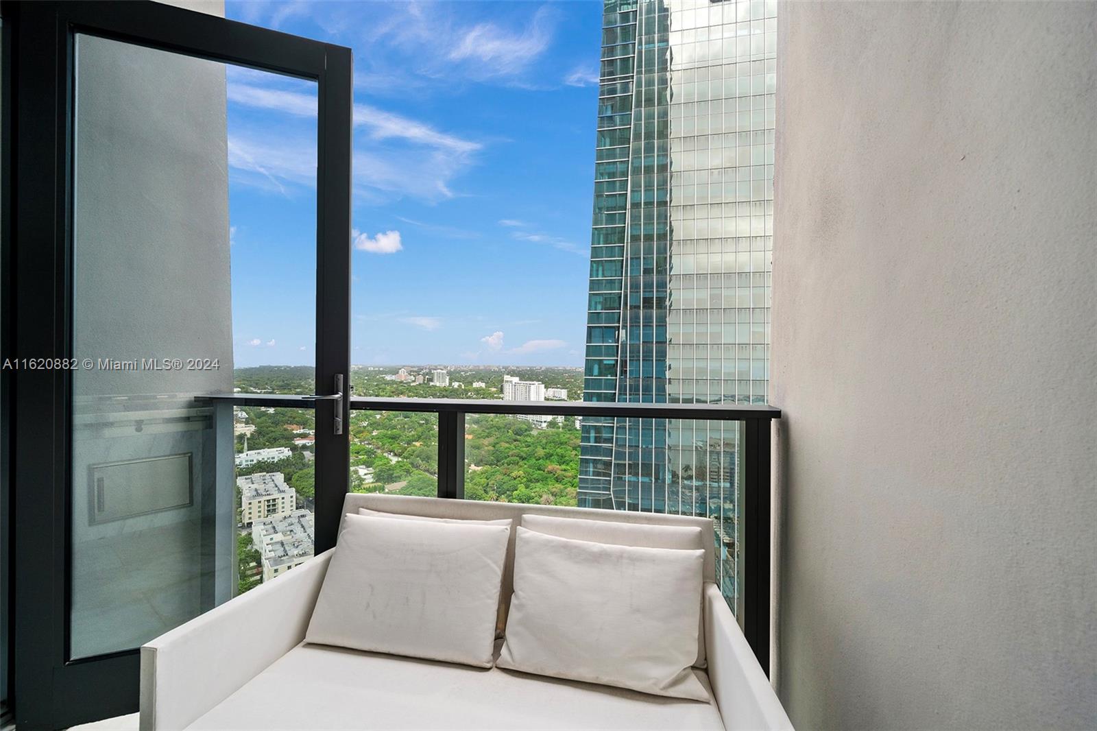 ECHO BRICKELL CONDO - Residential