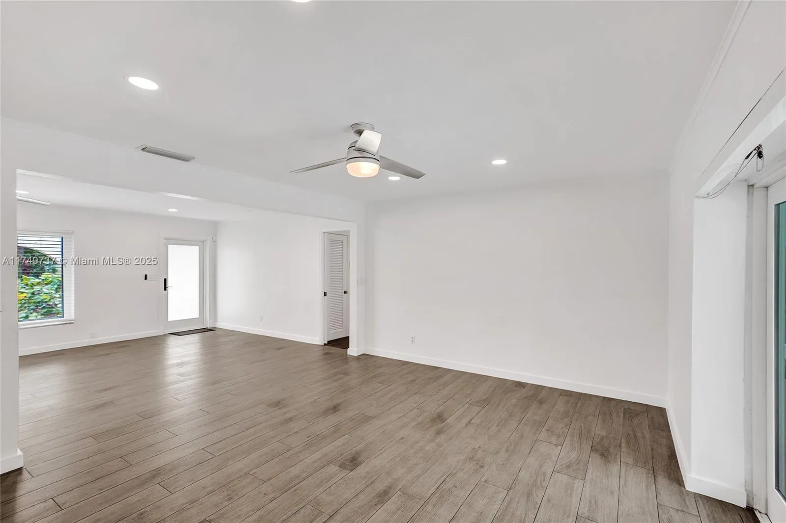 Palmetto Bay, Florida 33157, United States, 4 Bedrooms Bedrooms, ,2 BathroomsBathrooms,Residential,Active,115709