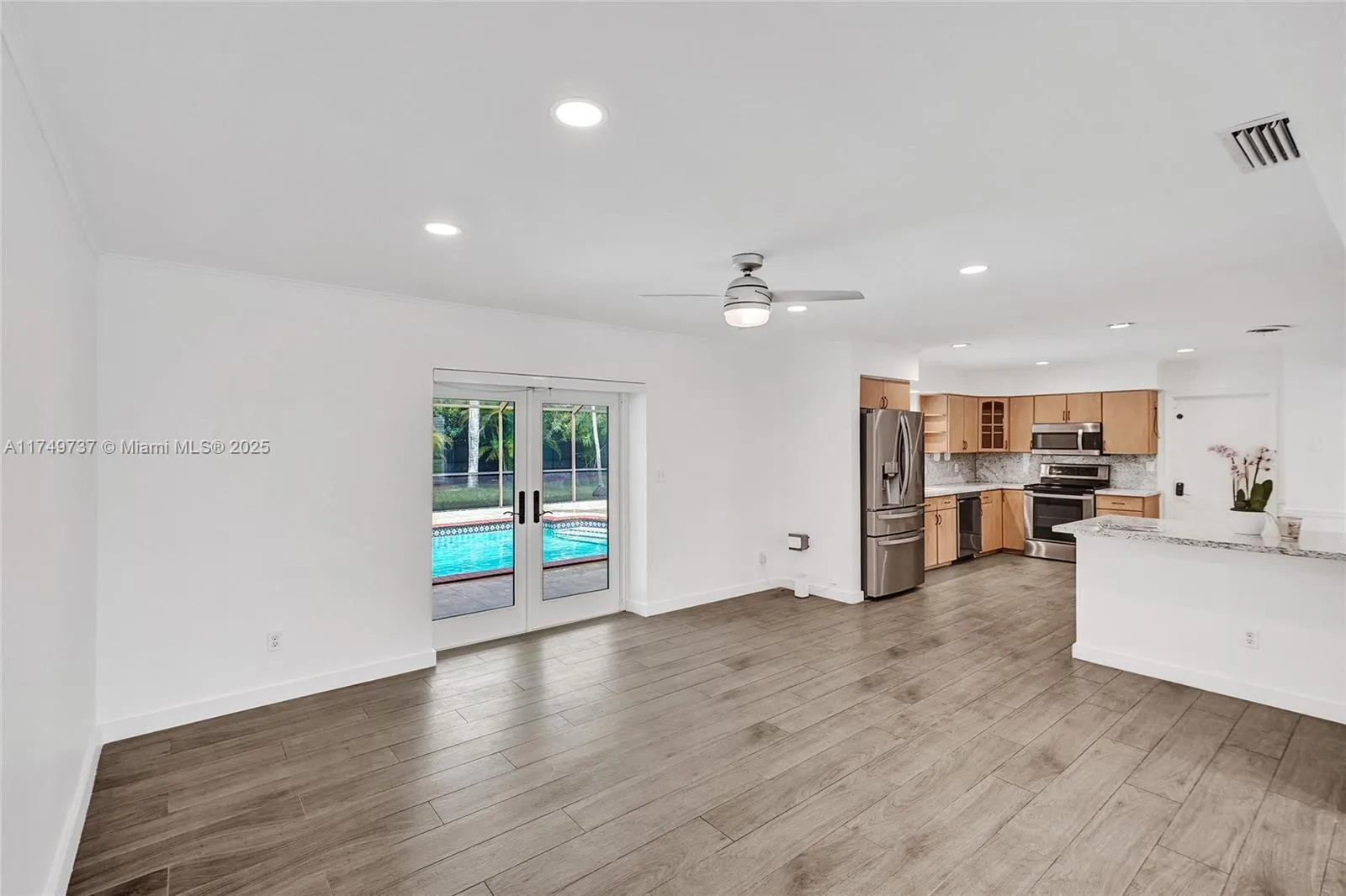 Palmetto Bay, Florida 33157, United States, 4 Bedrooms Bedrooms, ,2 BathroomsBathrooms,Residential,Active,115709