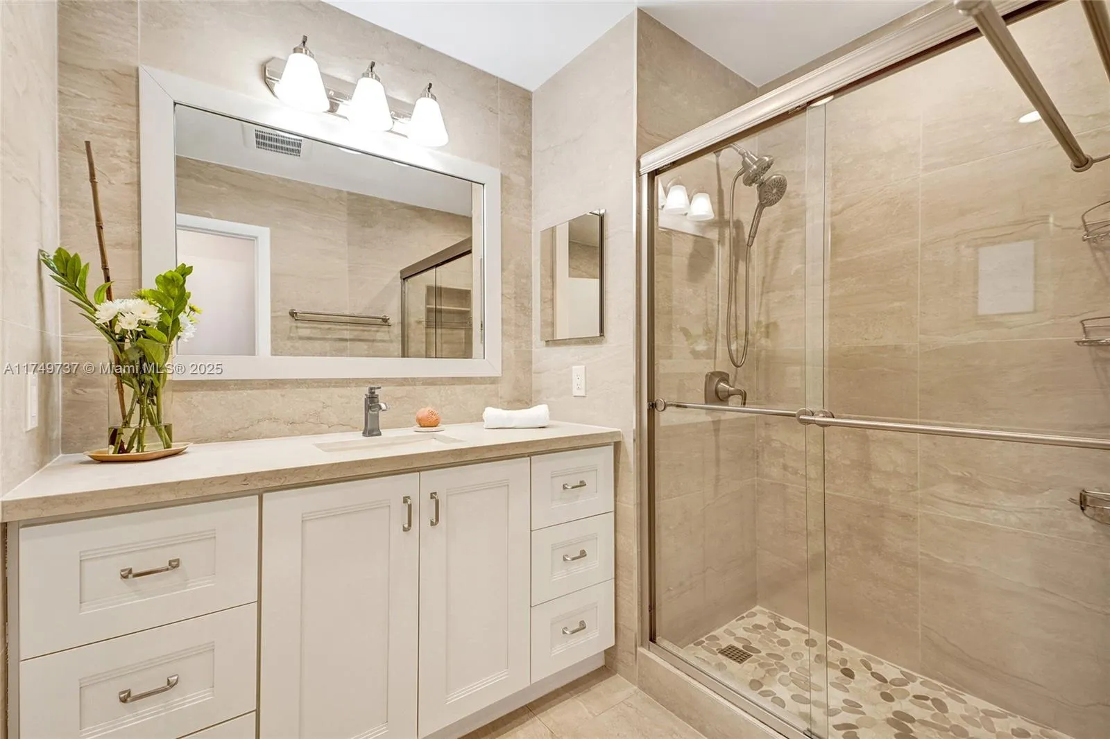 Palmetto Bay, Florida 33157, United States, 4 Bedrooms Bedrooms, ,2 BathroomsBathrooms,Residential,Active,115709