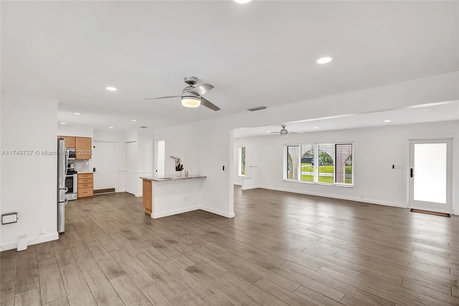 Palmetto Bay, Florida 33157, United States, 4 Bedrooms Bedrooms, ,2 BathroomsBathrooms,Residential,Active,115709