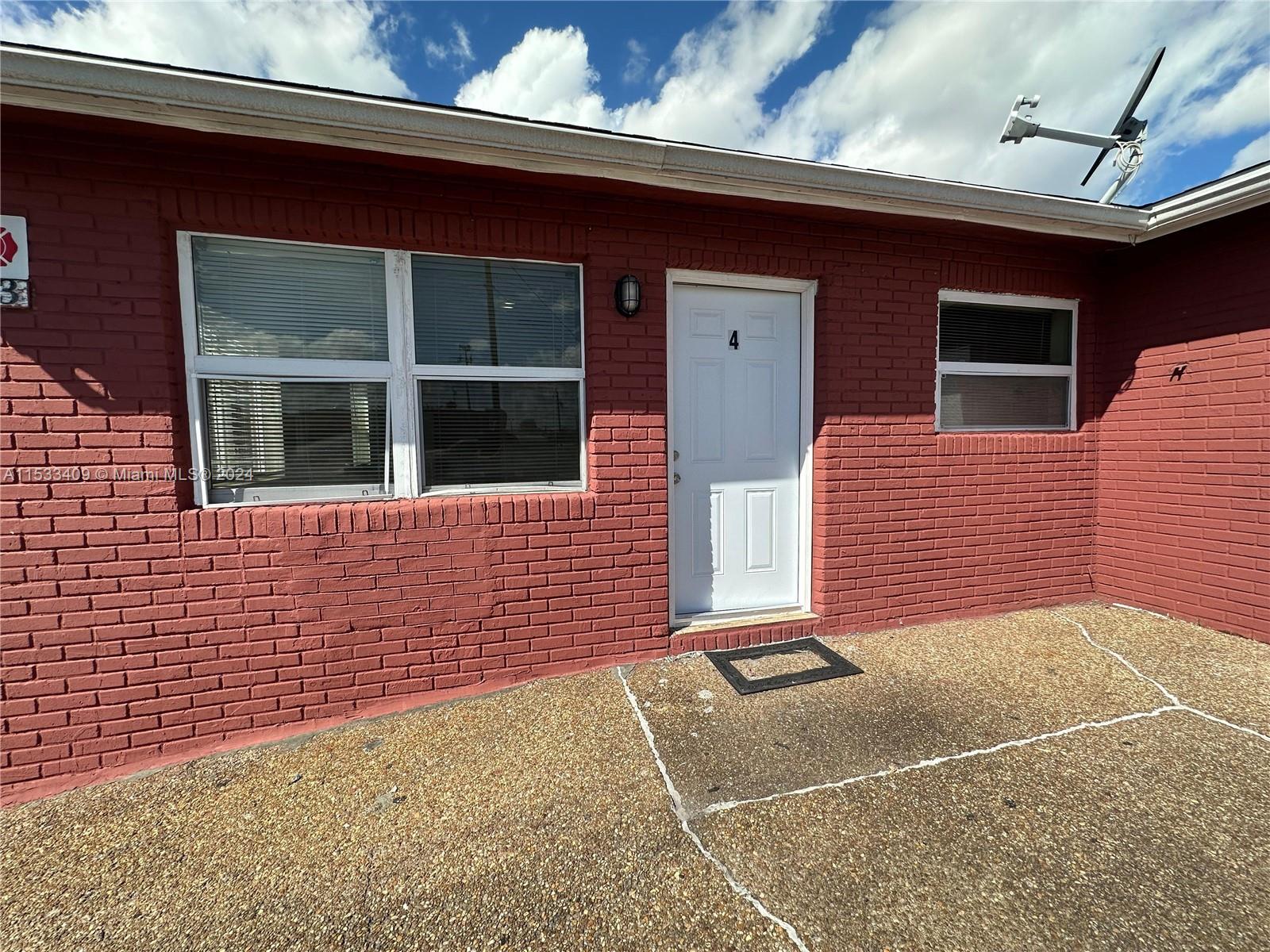 JUNE PARK - Residential Lease