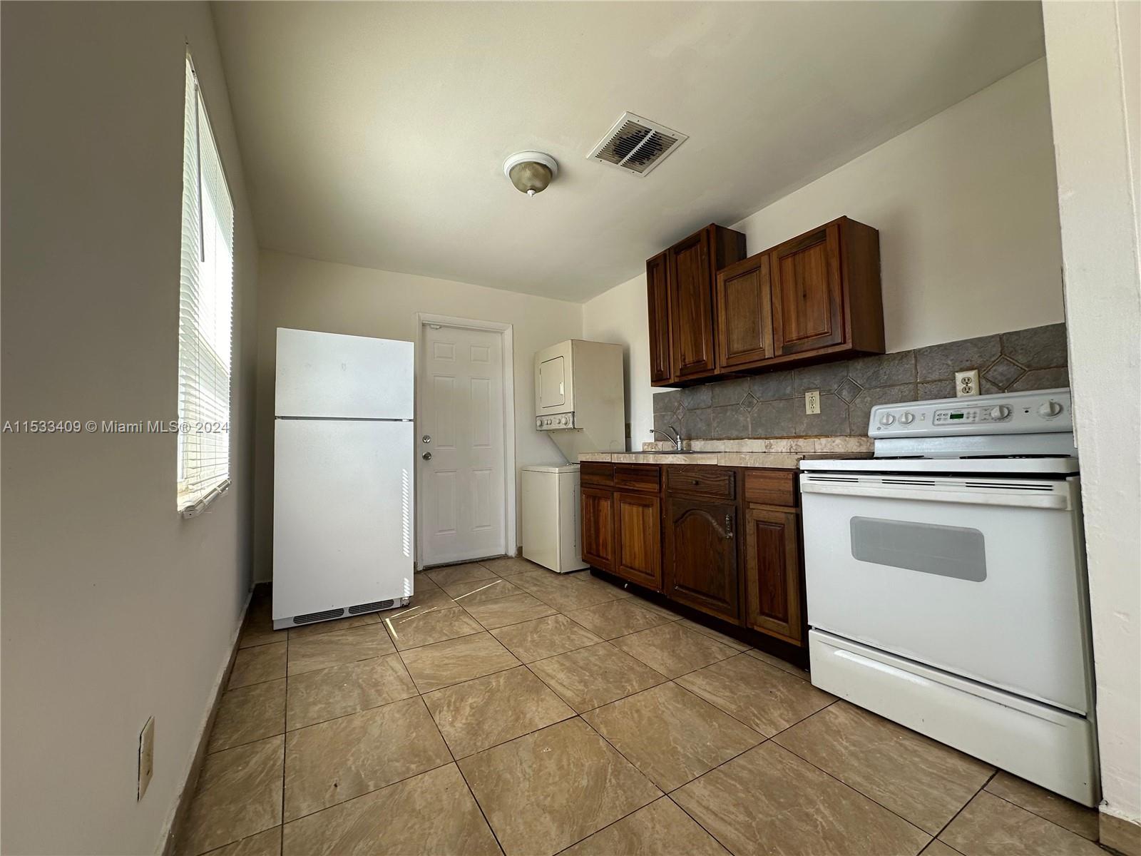 JUNE PARK - Residential Lease