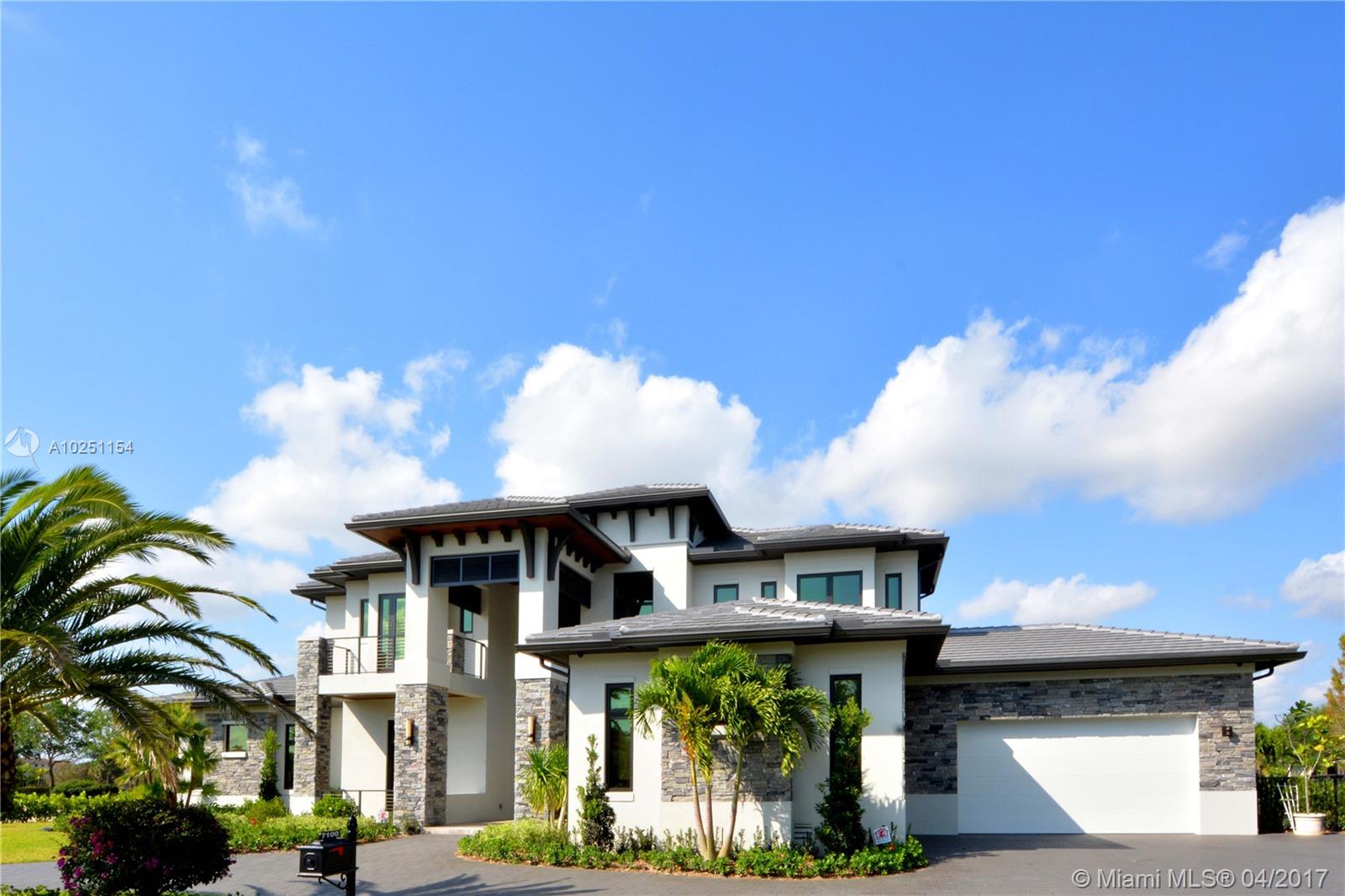 Parkland Golf & Country - Residential
