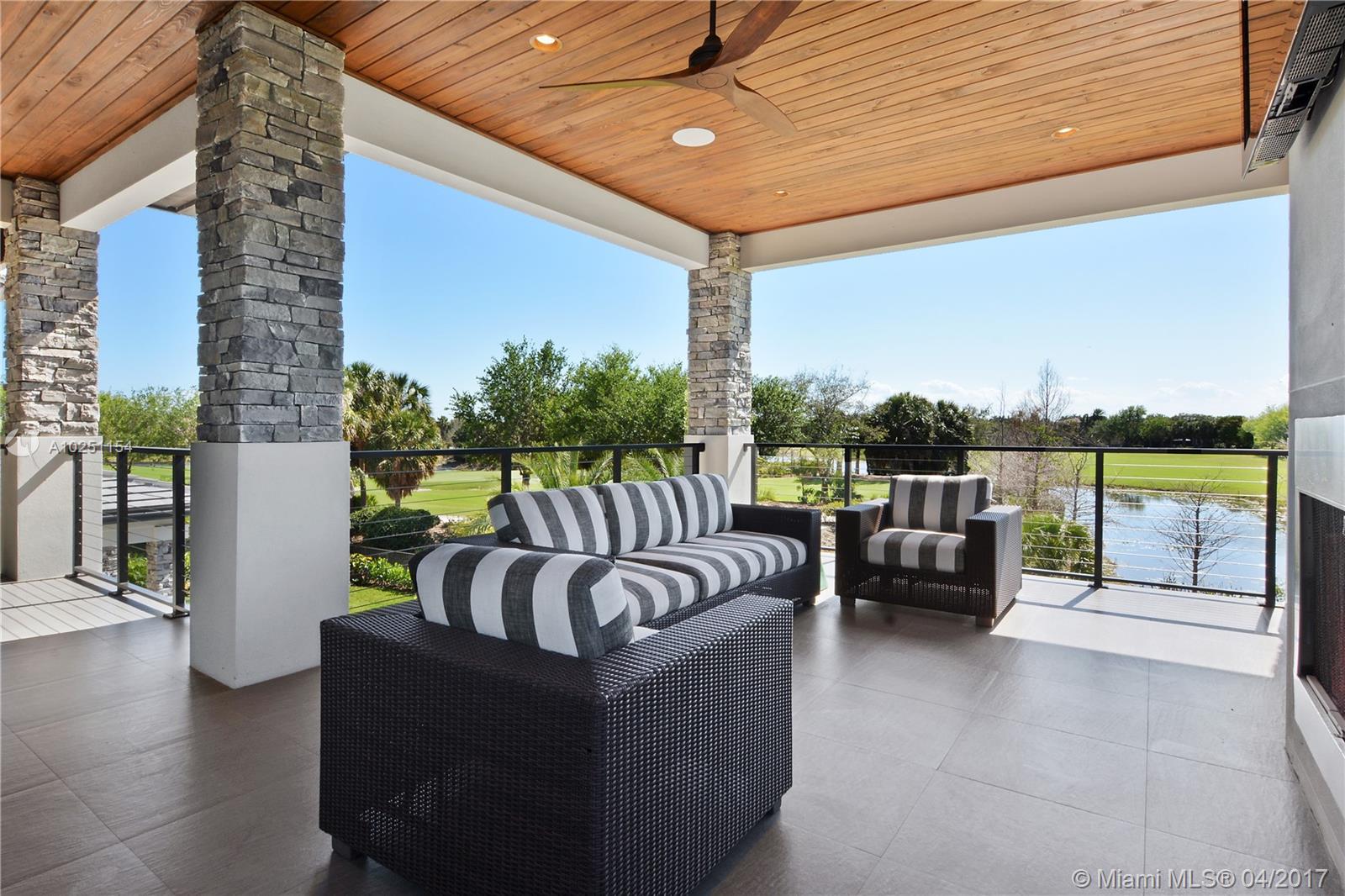 Parkland Golf & Country - Residential