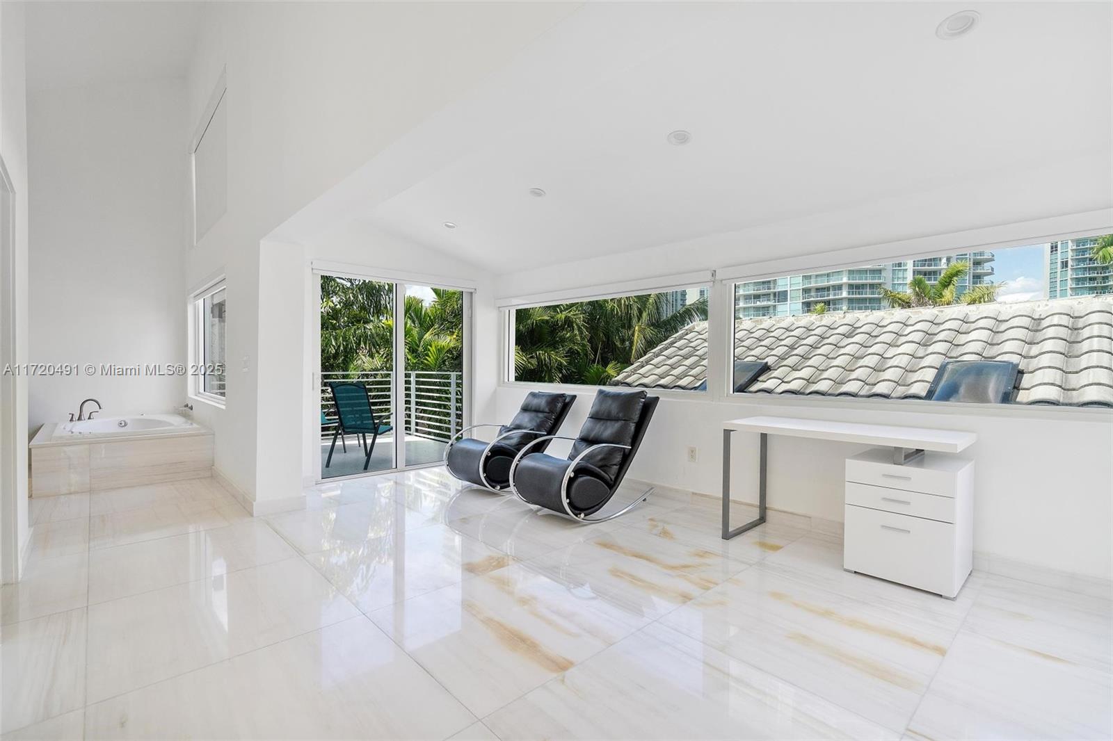 ATLANTIC ISLAND - Residential