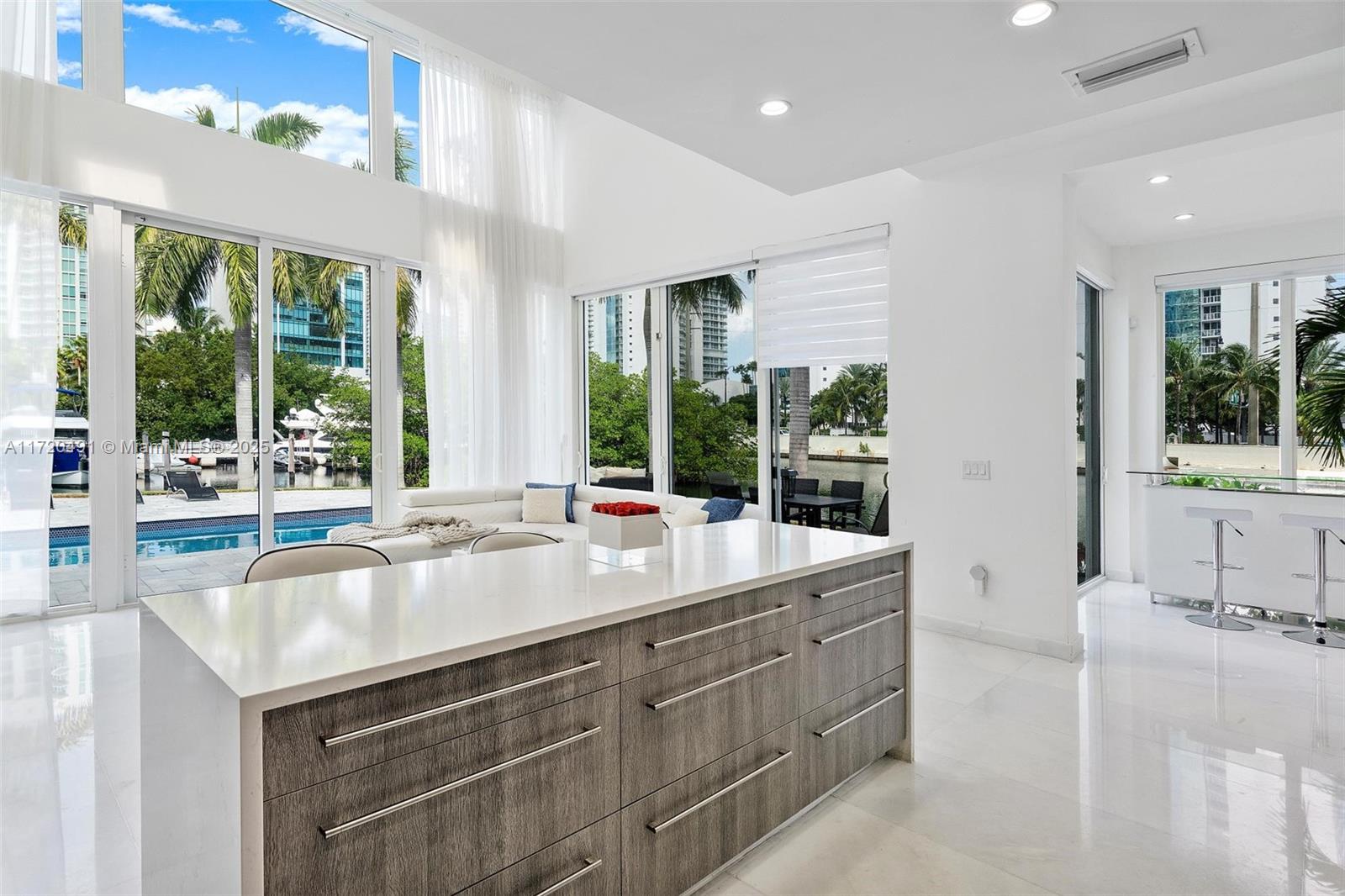 ATLANTIC ISLAND - Residential