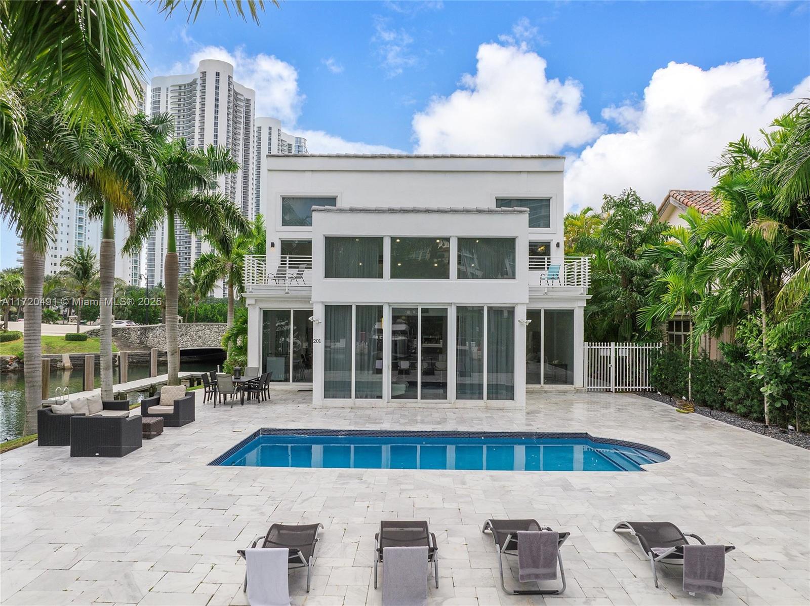 ATLANTIC ISLAND - Residential