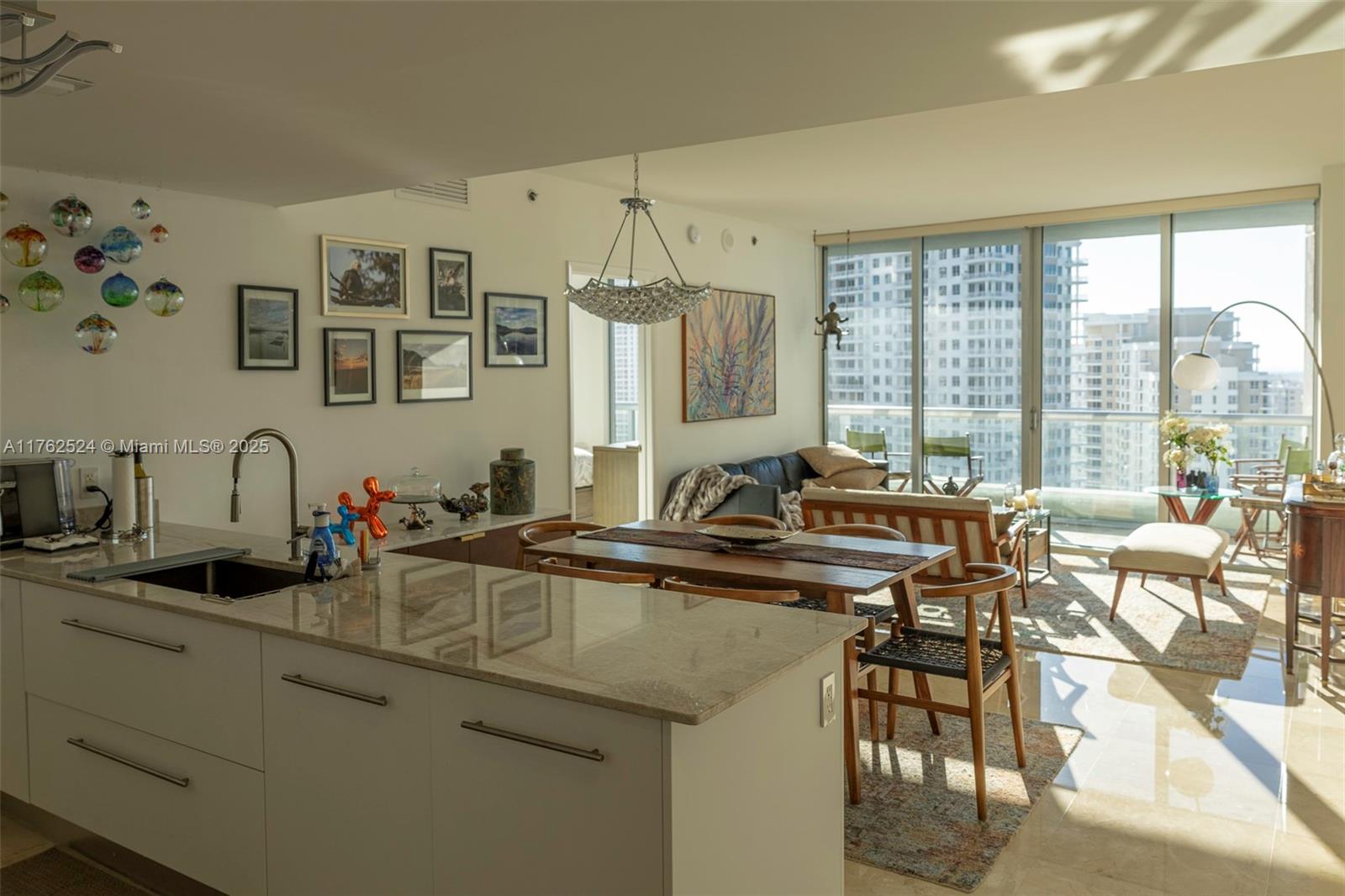 ICONBRICKELL CONDO NO 1 - Residential