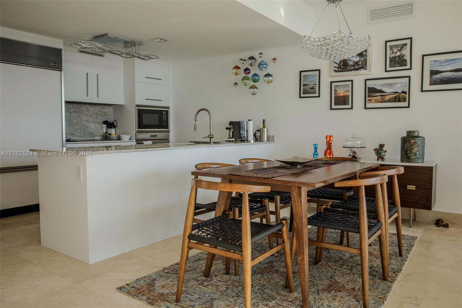 ICONBRICKELL CONDO NO 1 - Residential