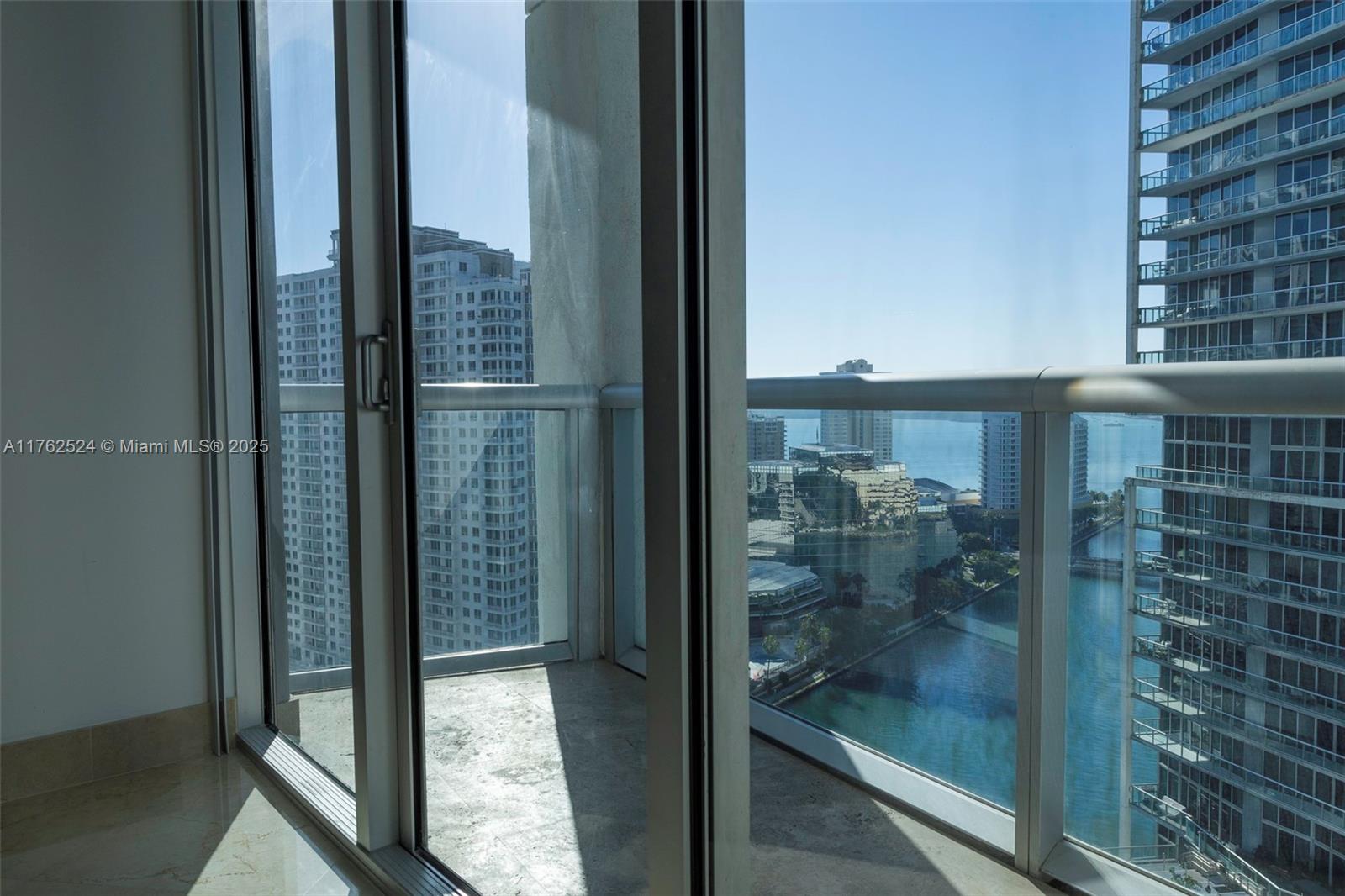 ICONBRICKELL CONDO NO 1 - Residential