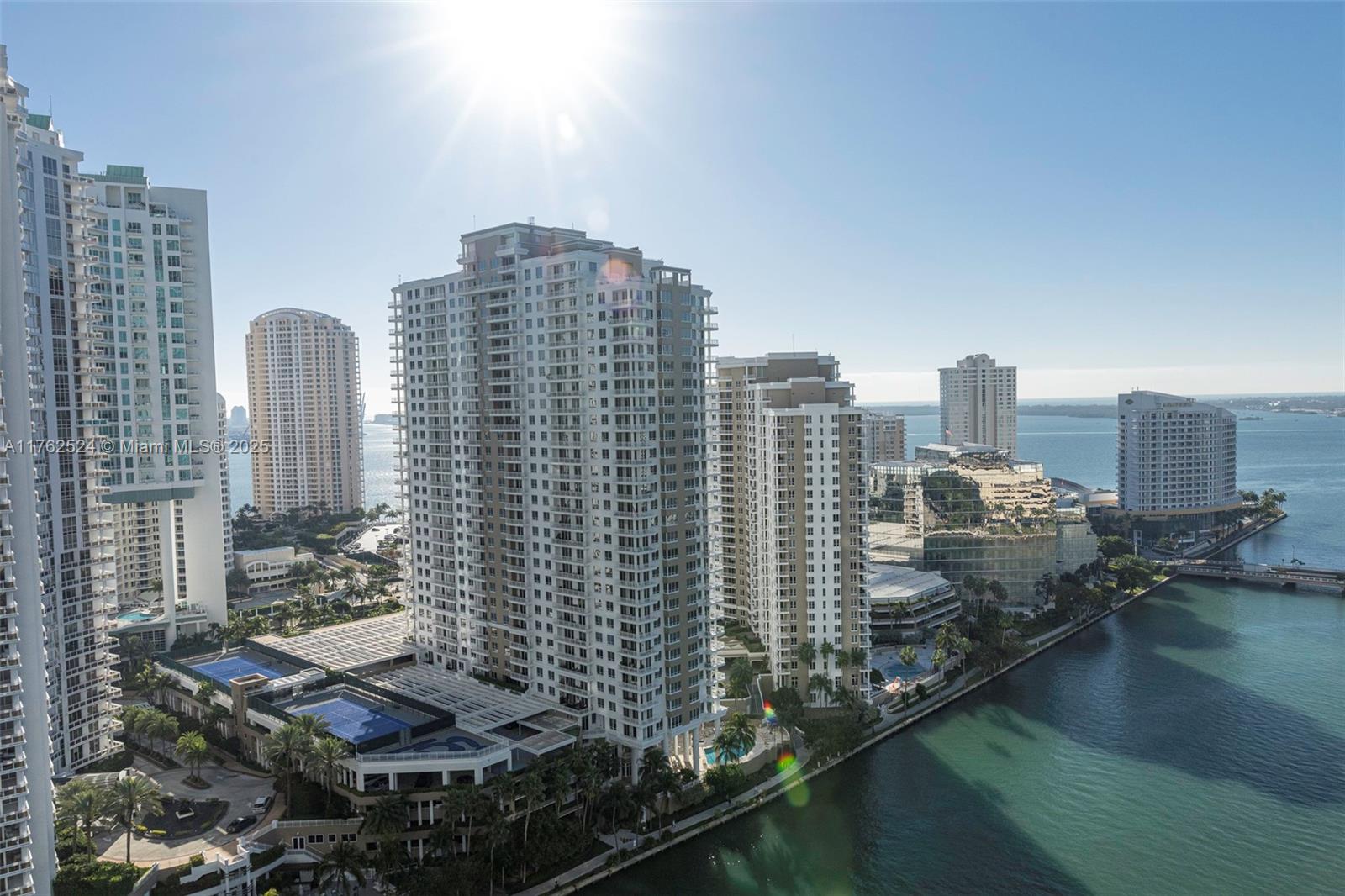 ICONBRICKELL CONDO NO 1 - Residential