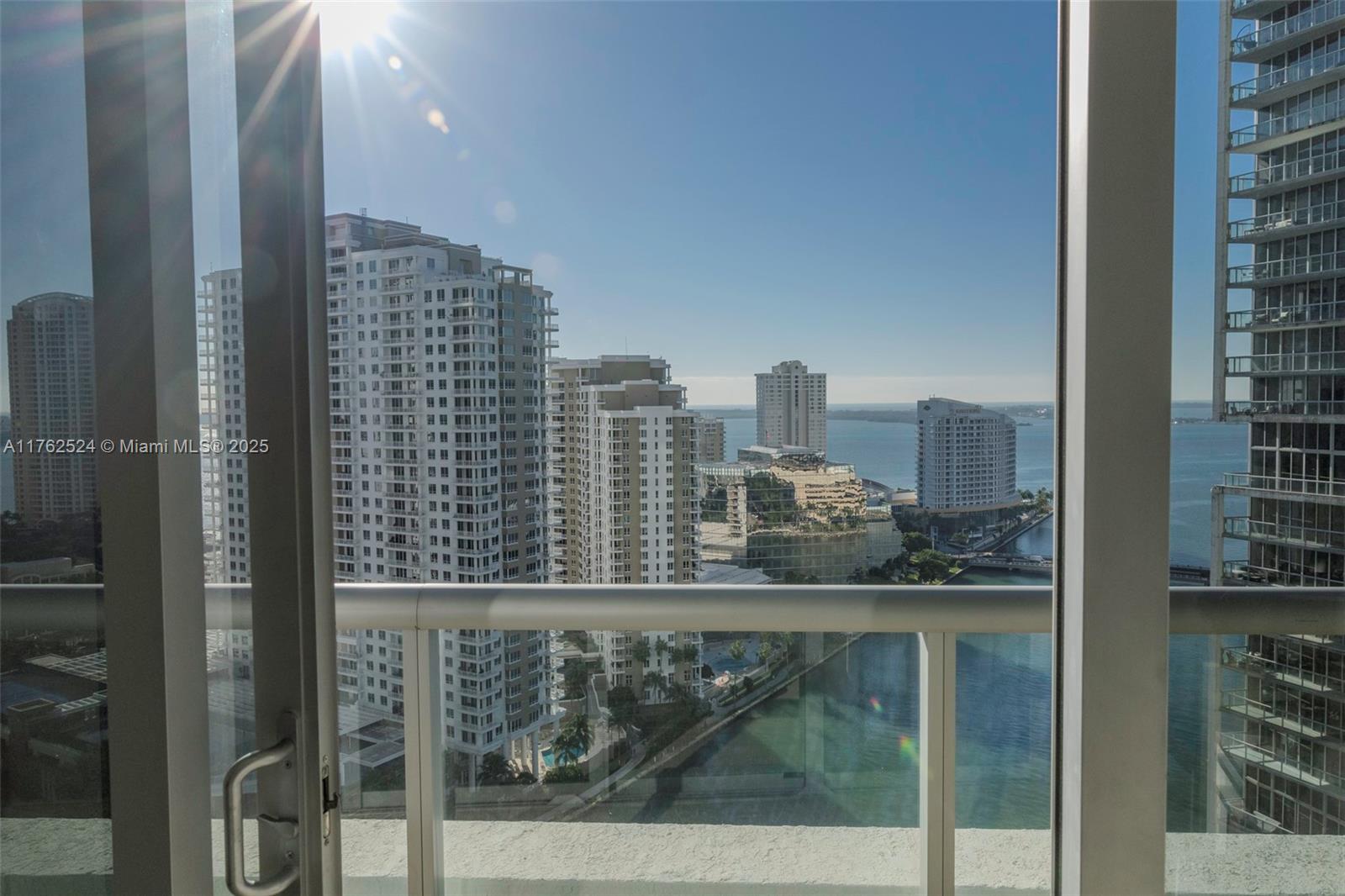 ICONBRICKELL CONDO NO 1 - Residential