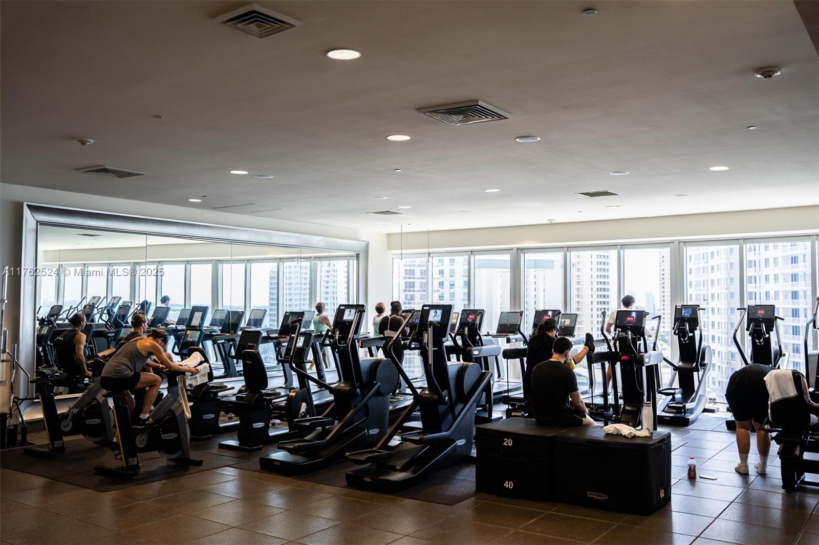 ICONBRICKELL CONDO NO 1 - Residential