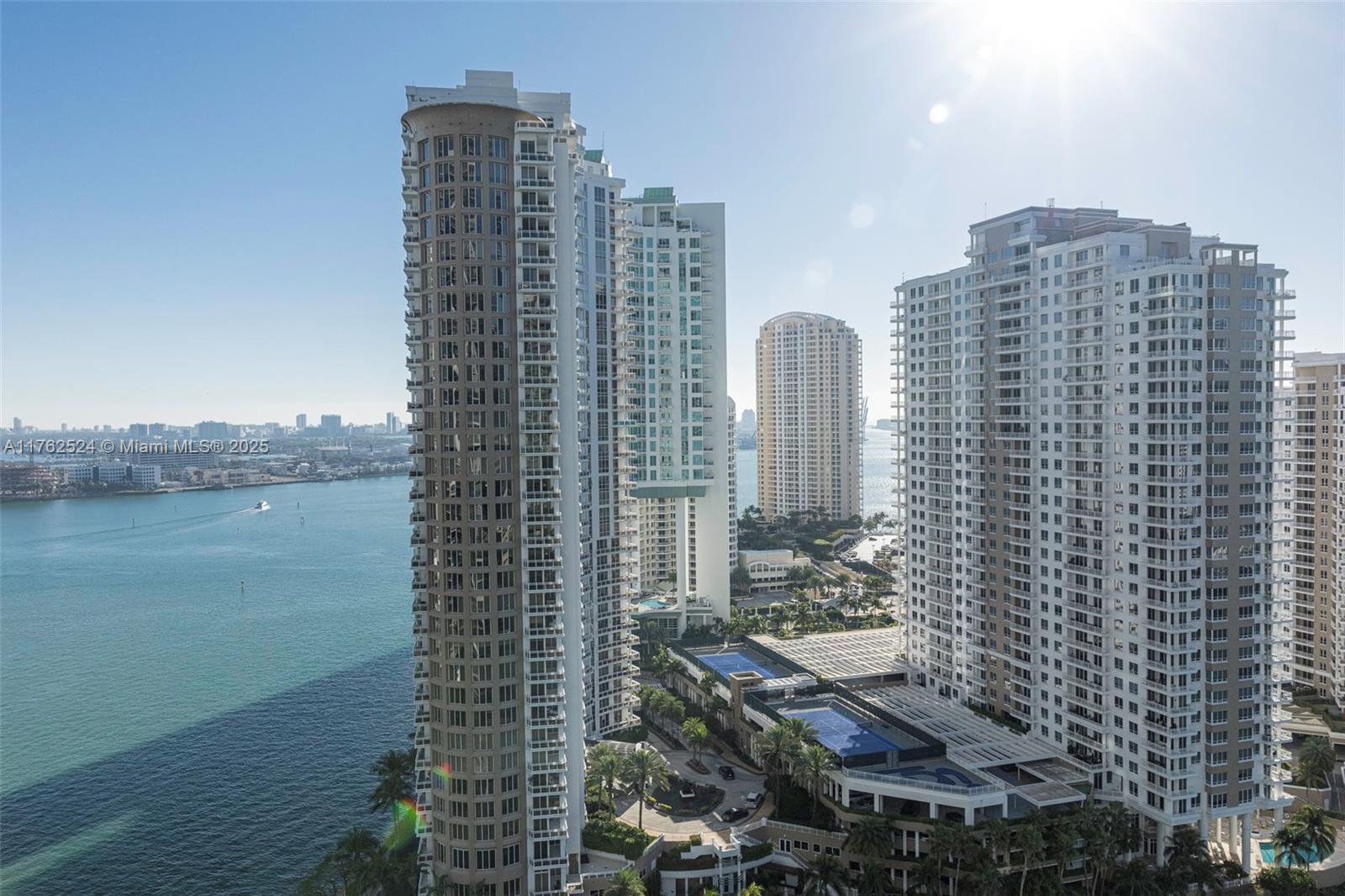 ICONBRICKELL CONDO NO 1 - Residential