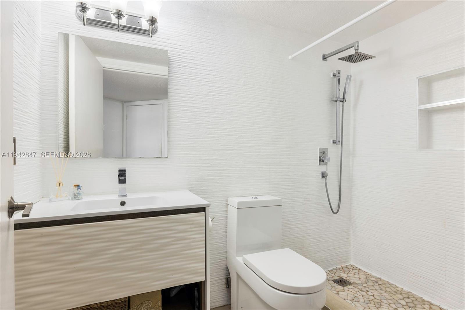 BONITA GOLF VIEW TOWNVILL - Residential