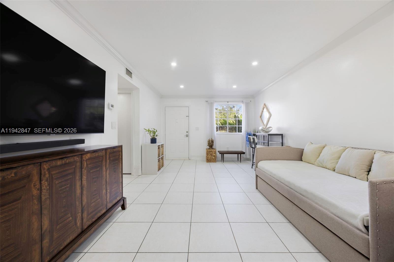 BONITA GOLF VIEW TOWNVILL - Residential