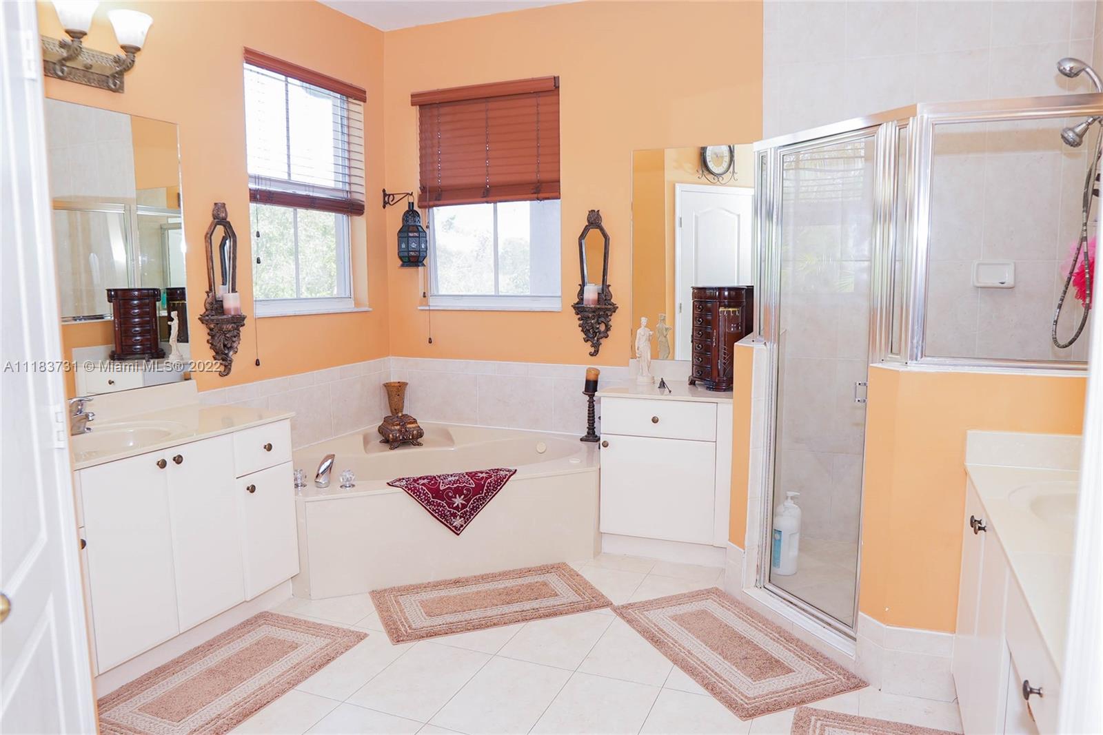 GRAND LAKES PHASE II - Residential