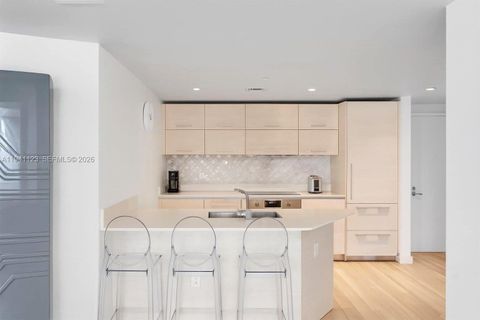 1300 S Miami Ave 3709 Miami FL 33130