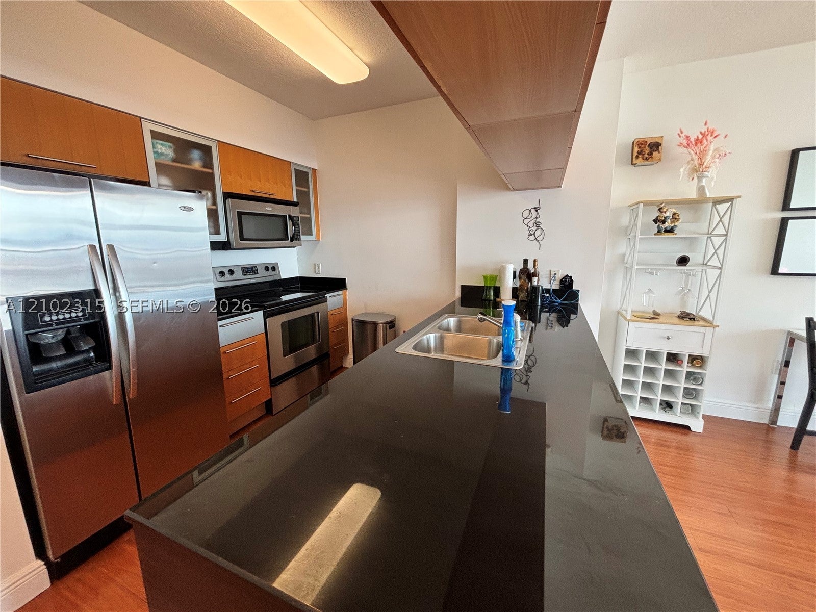 1750 N Bayshore Dr 4804