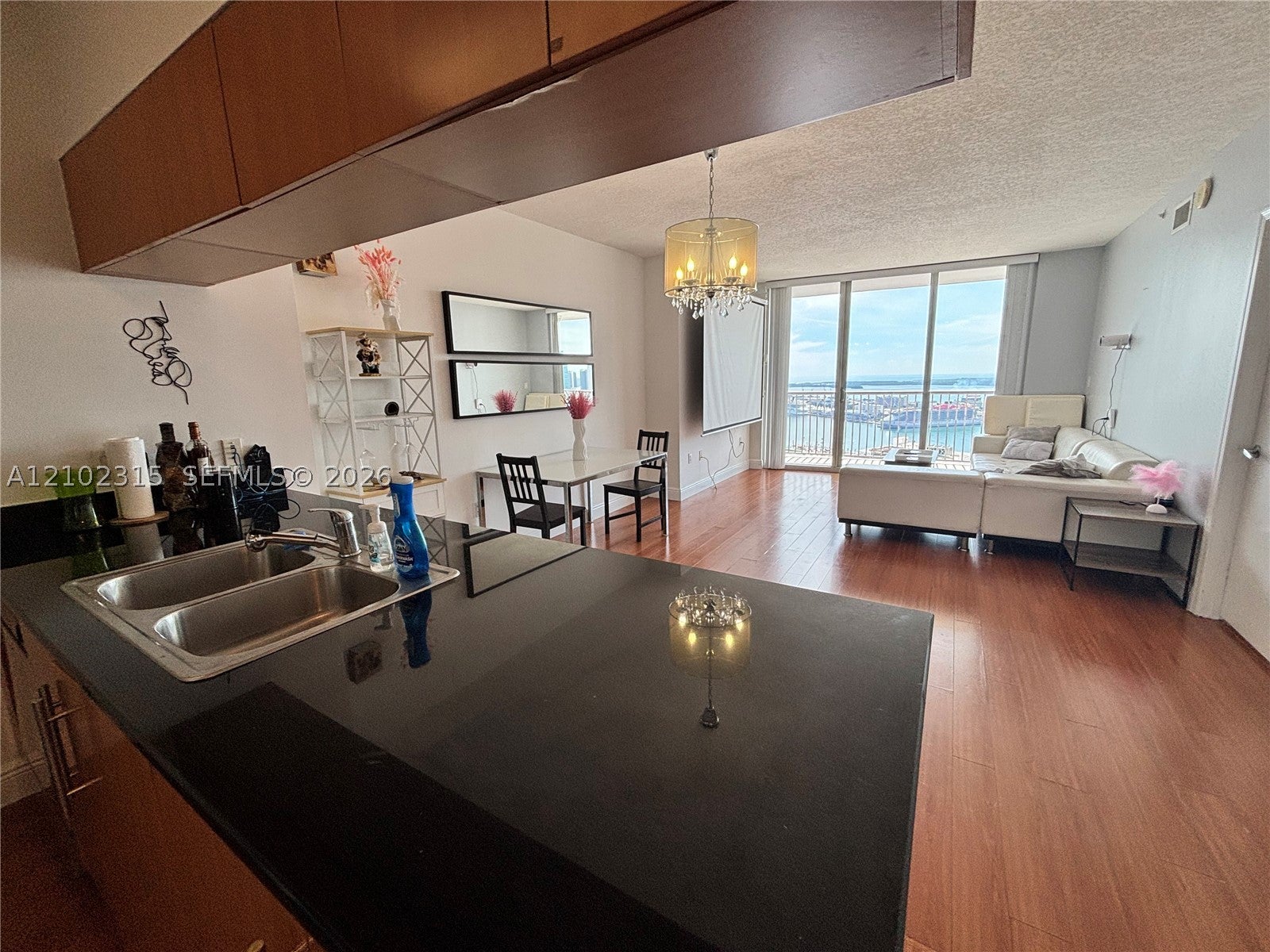 1750 N Bayshore Dr 4804