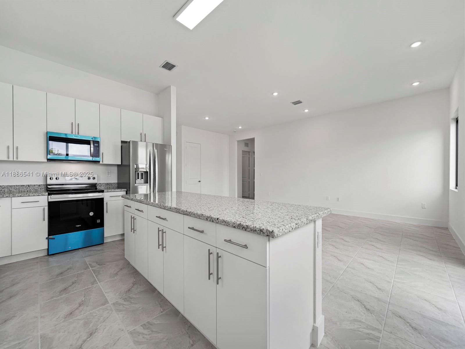 Highland Residences - Residential