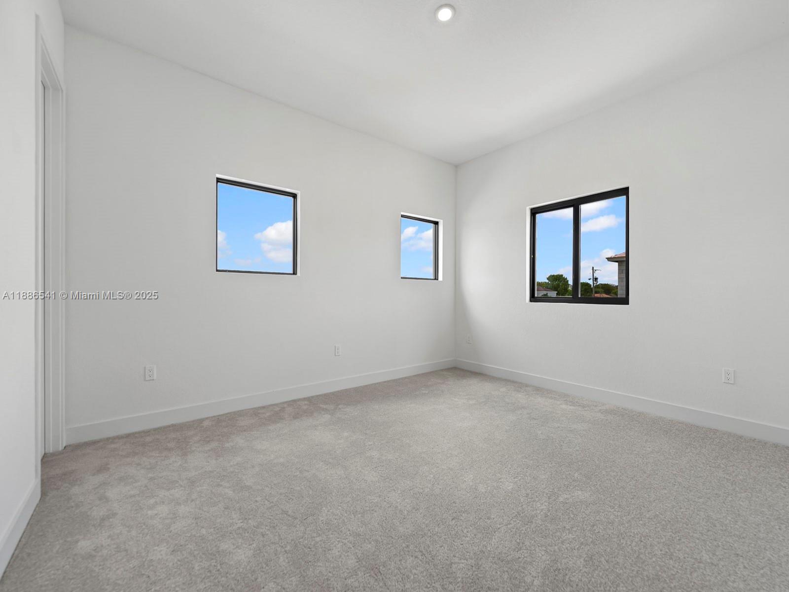 Highland Residences - Residential