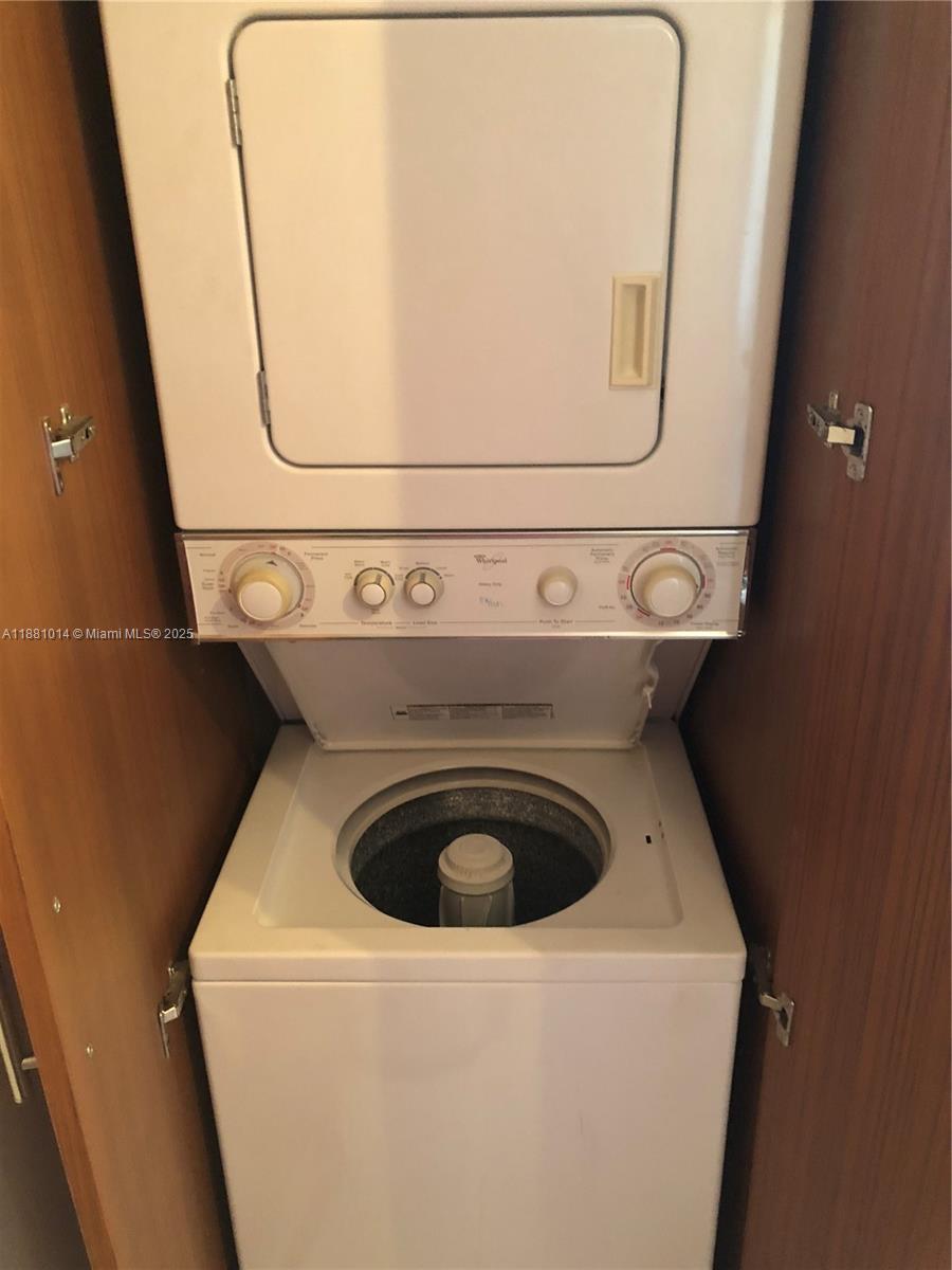 HARBOUR HOUSE - Residential Lease