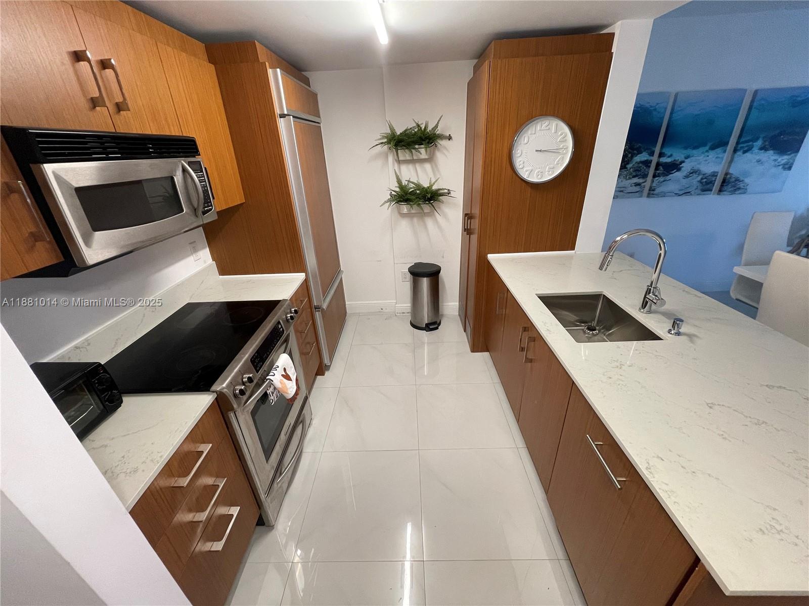 HARBOUR HOUSE - Residential Lease