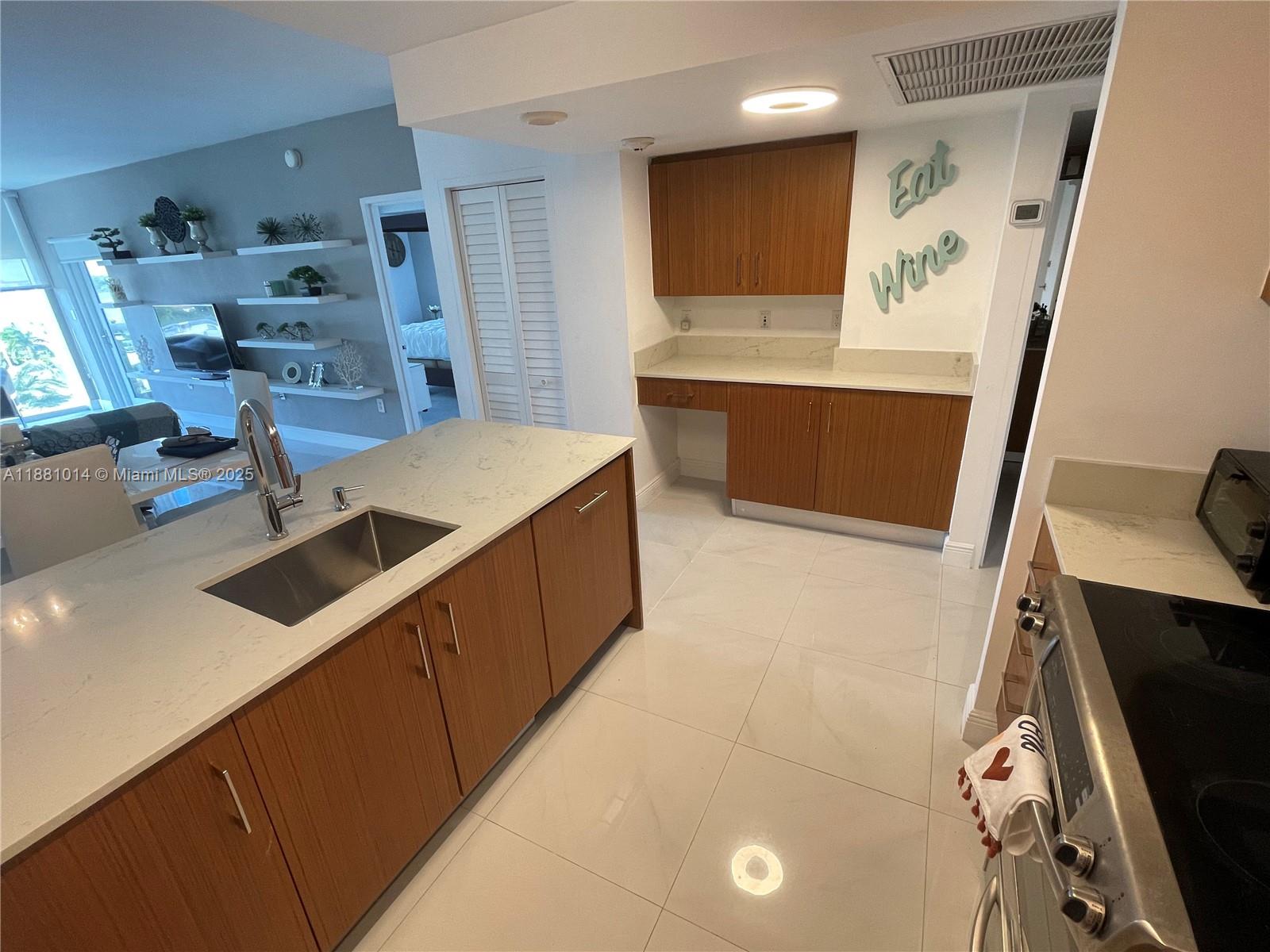 HARBOUR HOUSE - Residential Lease