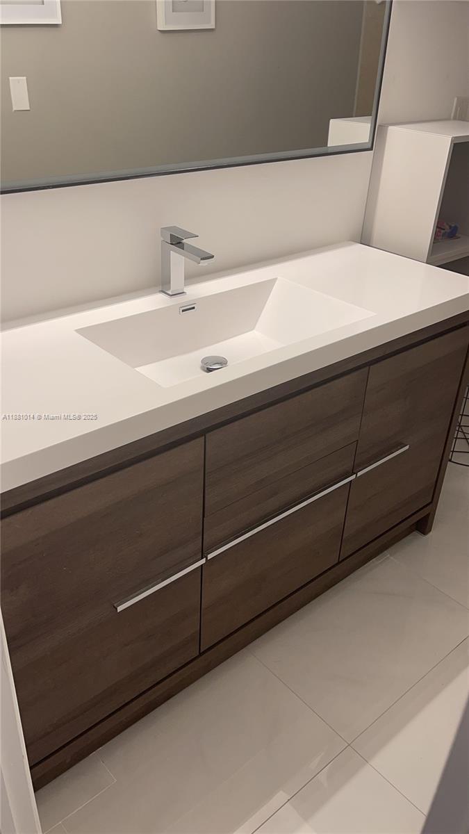 HARBOUR HOUSE - Residential Lease
