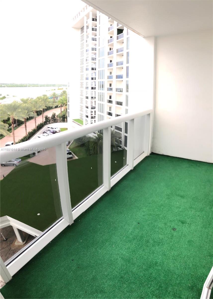 HARBOUR HOUSE - Residential Lease