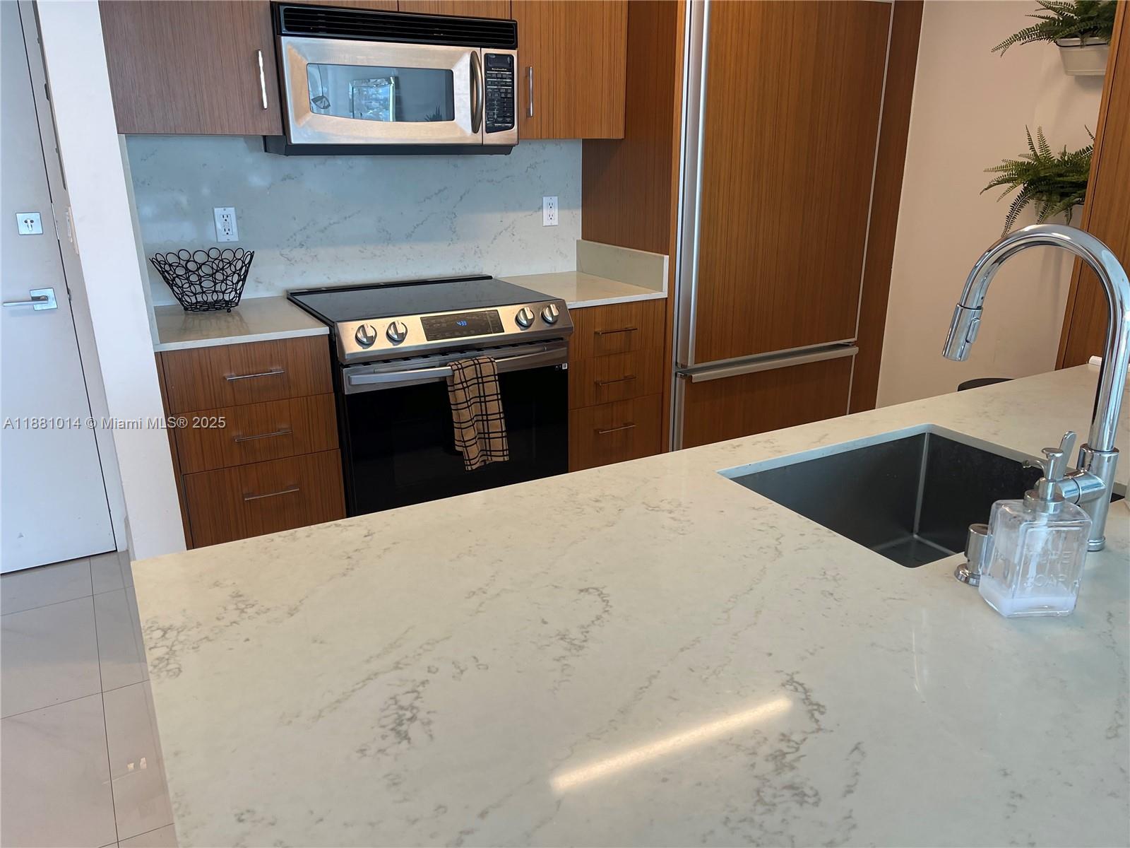 HARBOUR HOUSE - Residential Lease