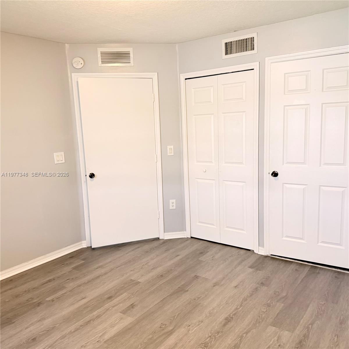 VENETIA GARDENS SOUTH CON - Residential Lease