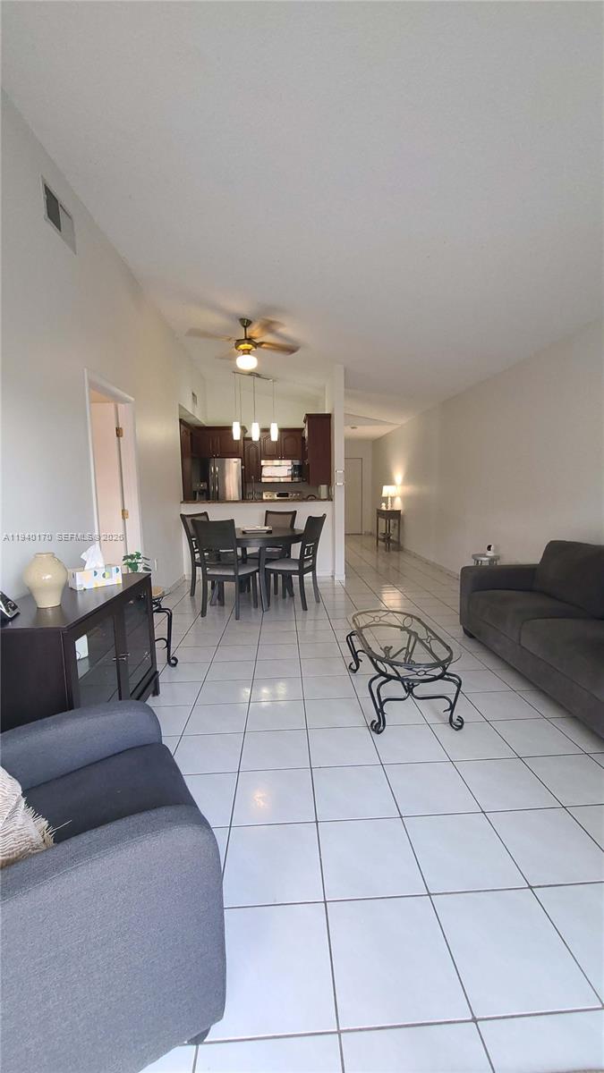 TAMIAMI LAKES TOWNHOMES S - Residential