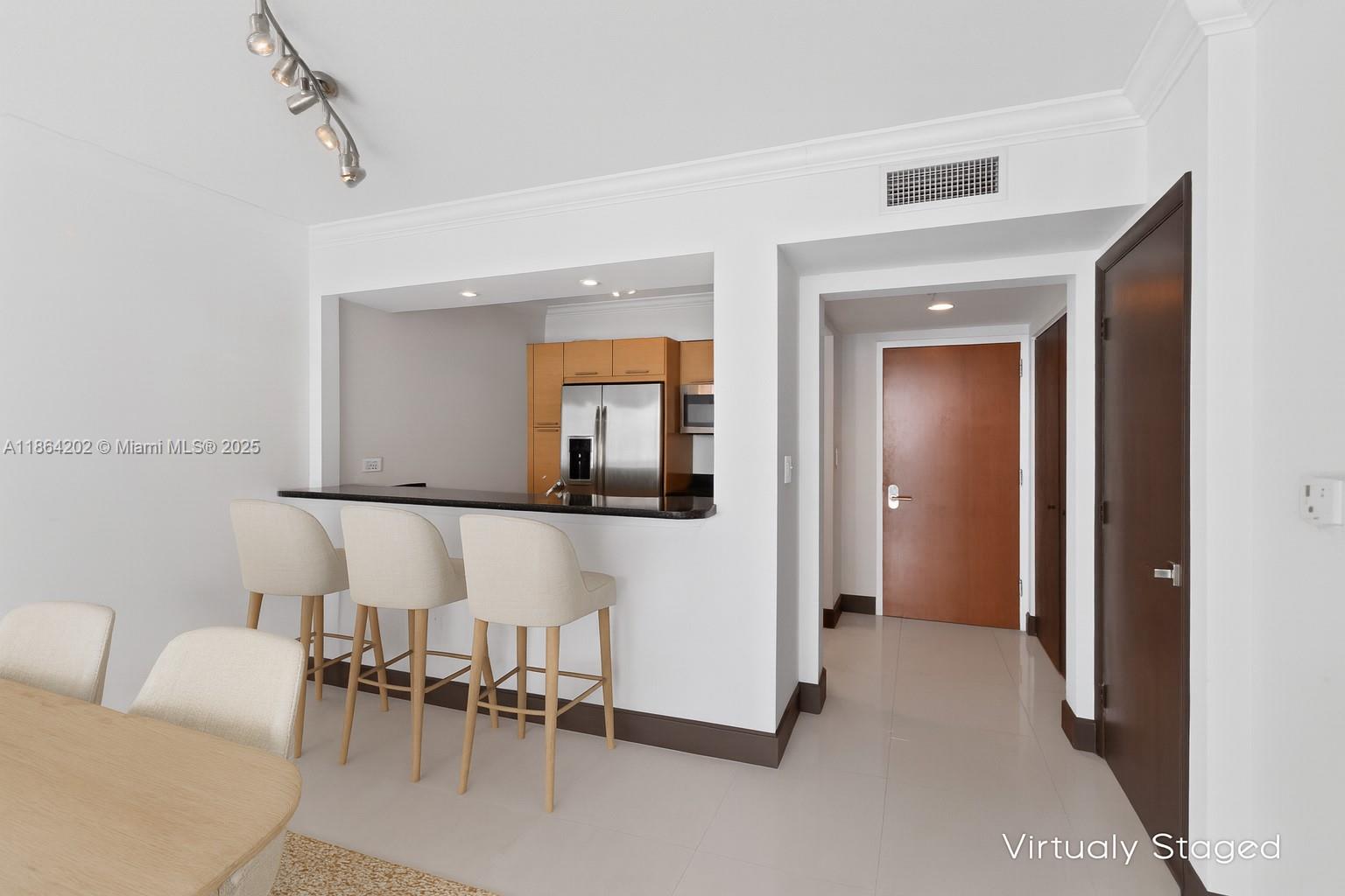31 SE 5th St 1803