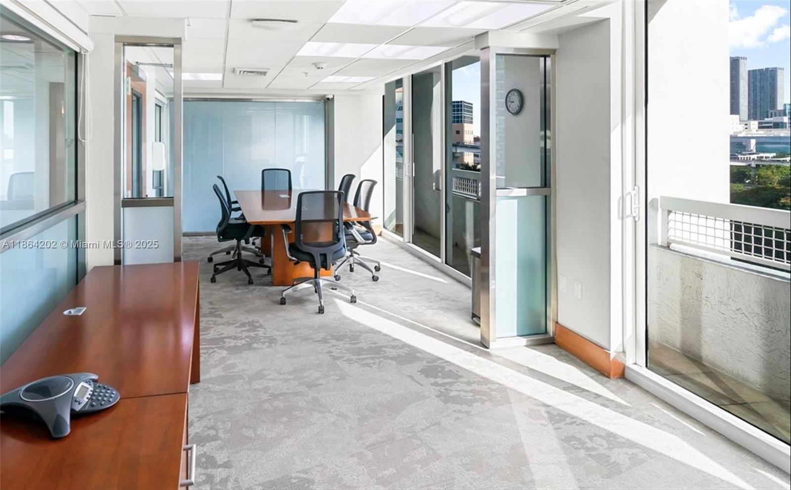 BRICKELL ON THE RIVER - Residential