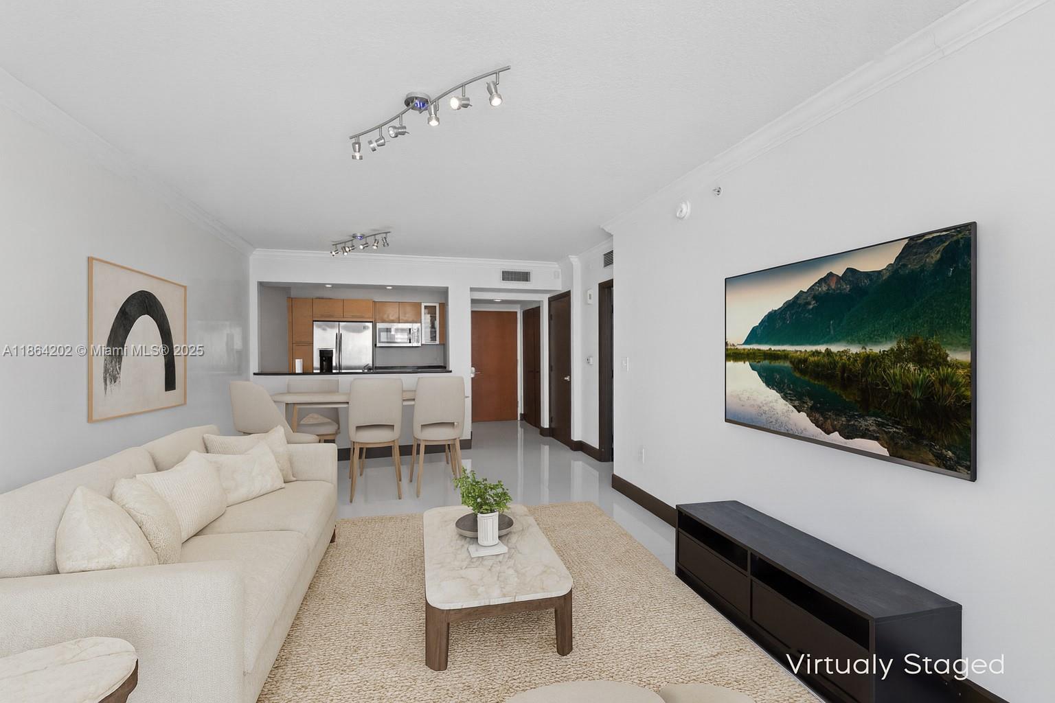 31 SE 5th St 1803