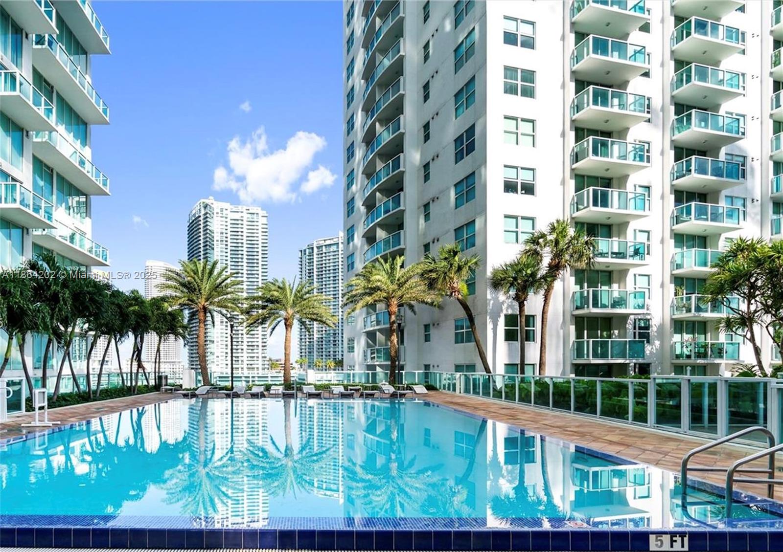 BRICKELL ON THE RIVER - Residential