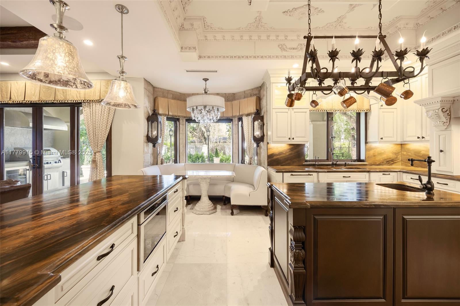 CORAL GABLES RIVIERA SEC - Residential