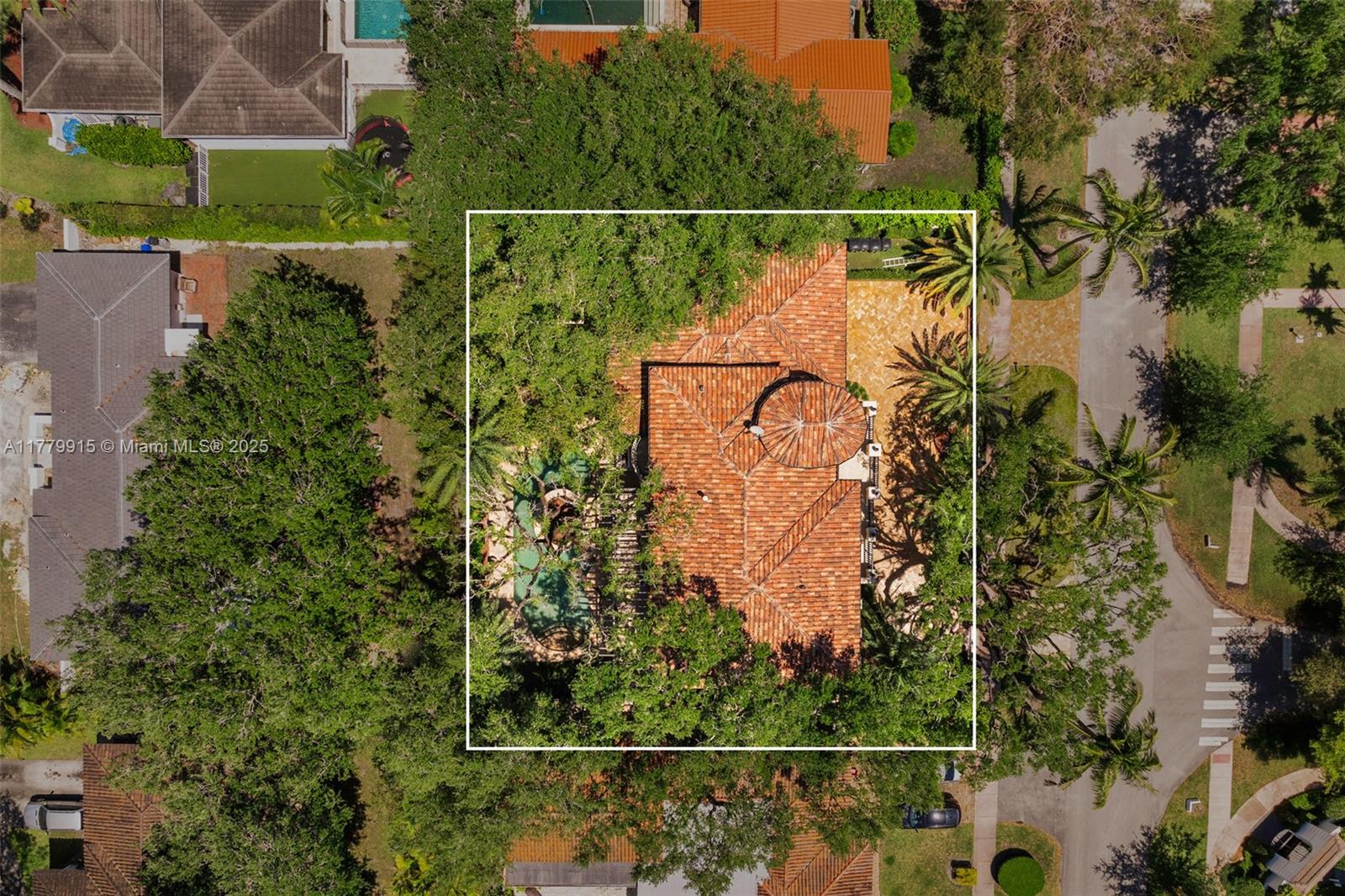 CORAL GABLES RIVIERA SEC - Residential