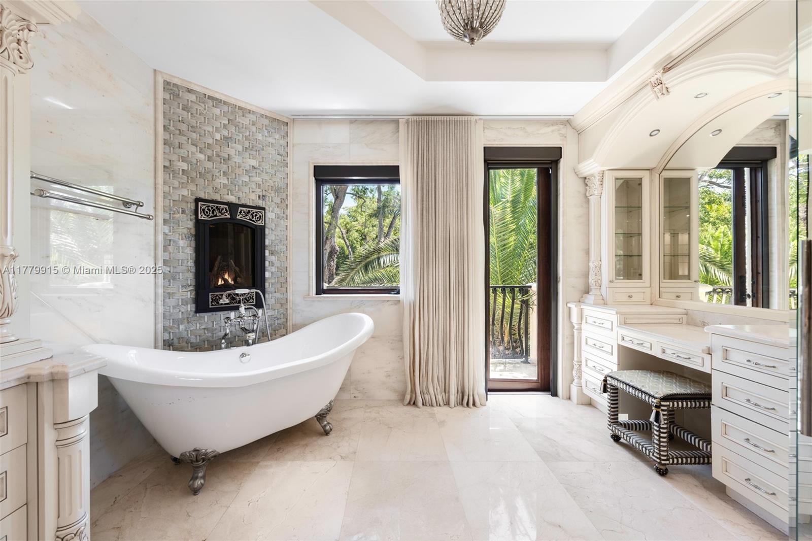 CORAL GABLES RIVIERA SEC - Residential