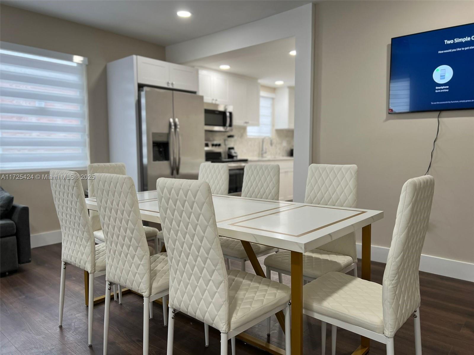 BISCAYNE BCH SUB - Residential Lease