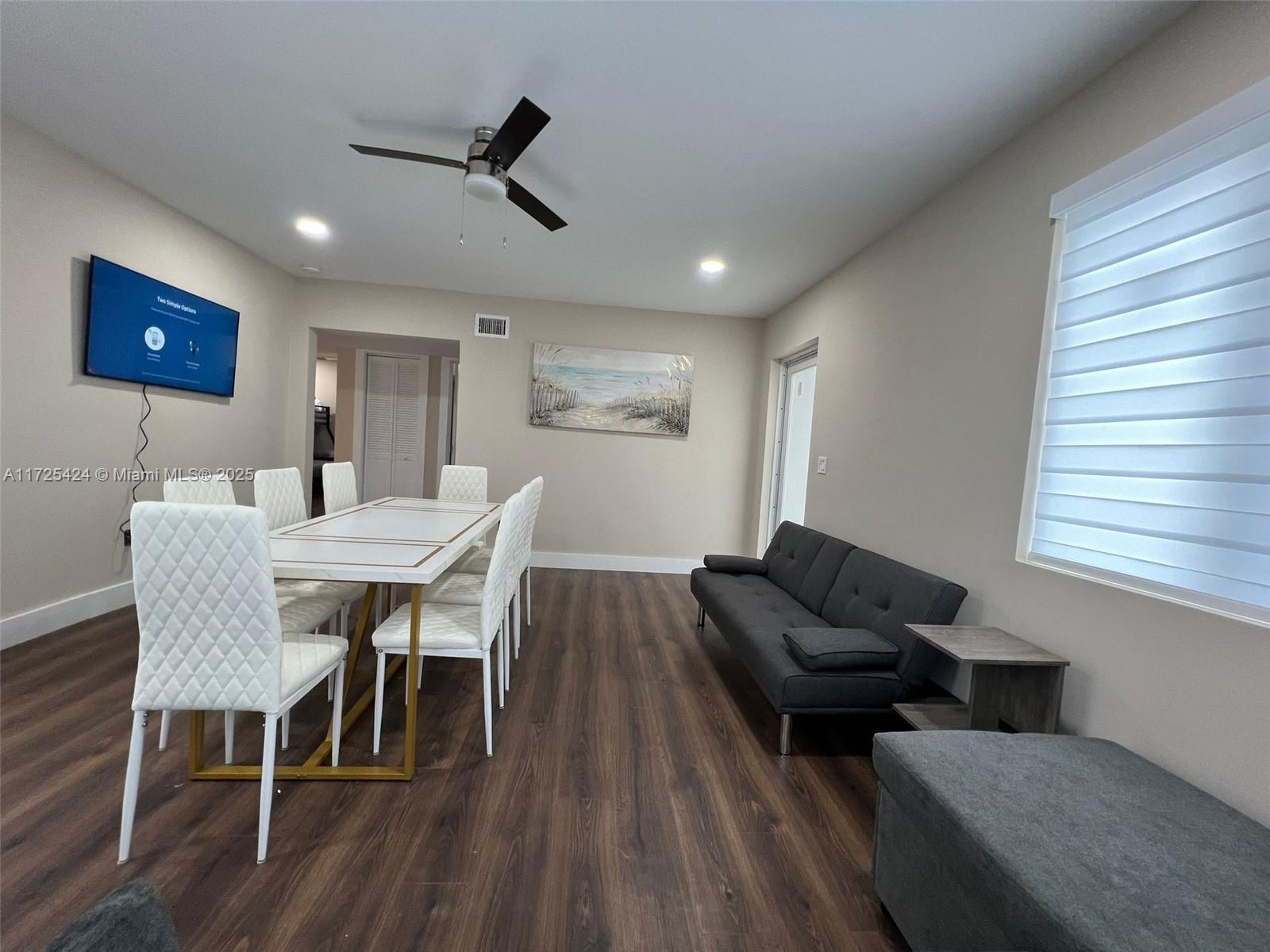 BISCAYNE BCH SUB - Residential Lease