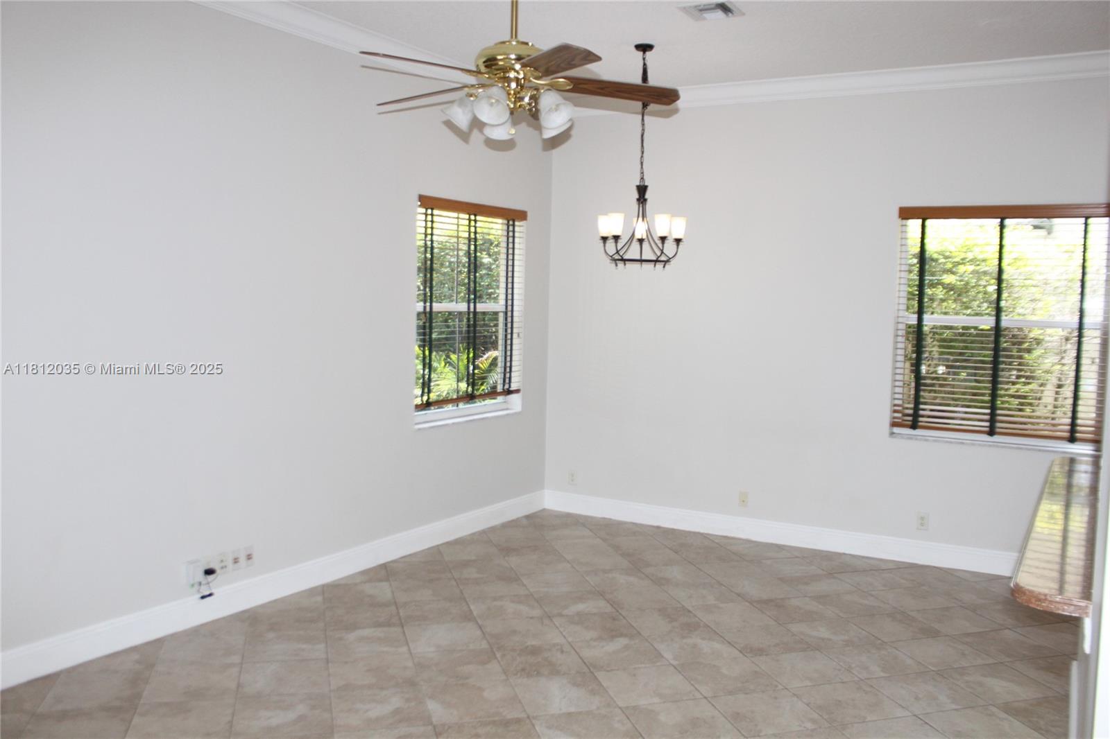 1342 Crossbill Ct 1342